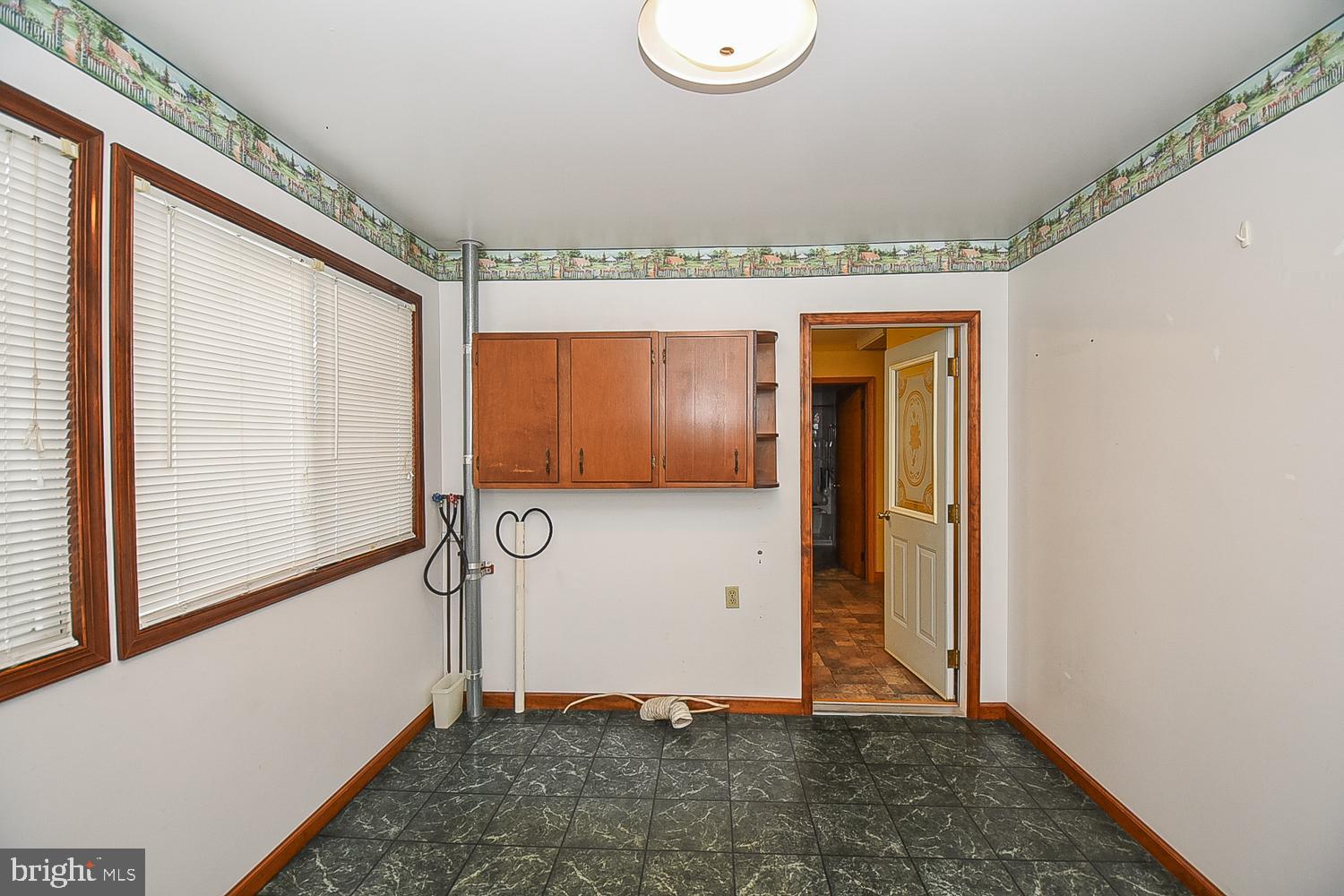 CRESAPTOWN - Residential