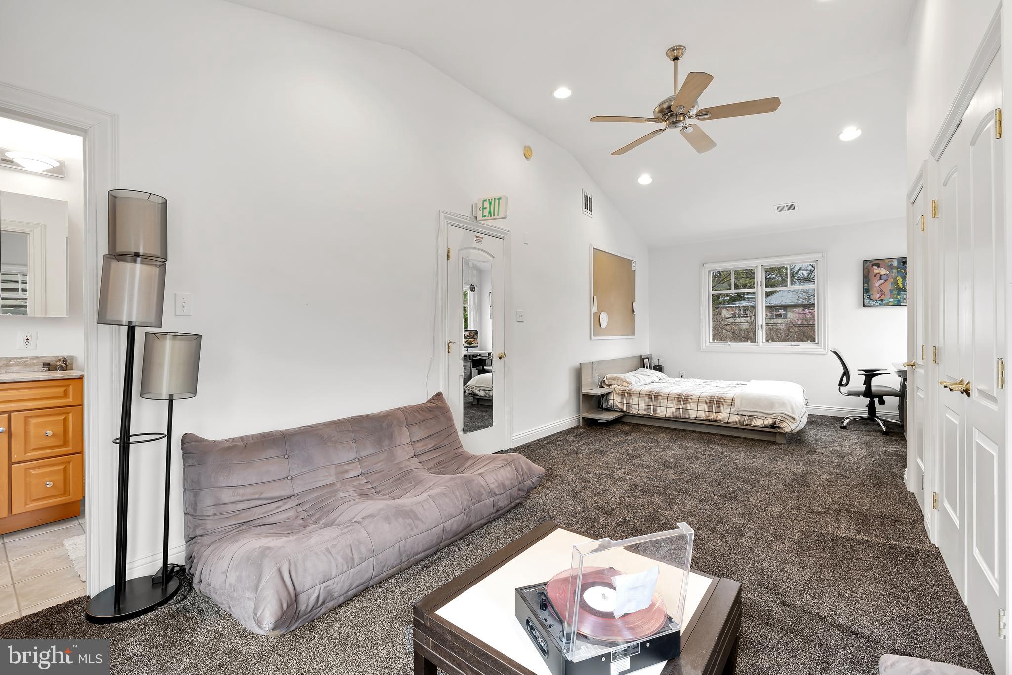 EDGEMOOR - Residential