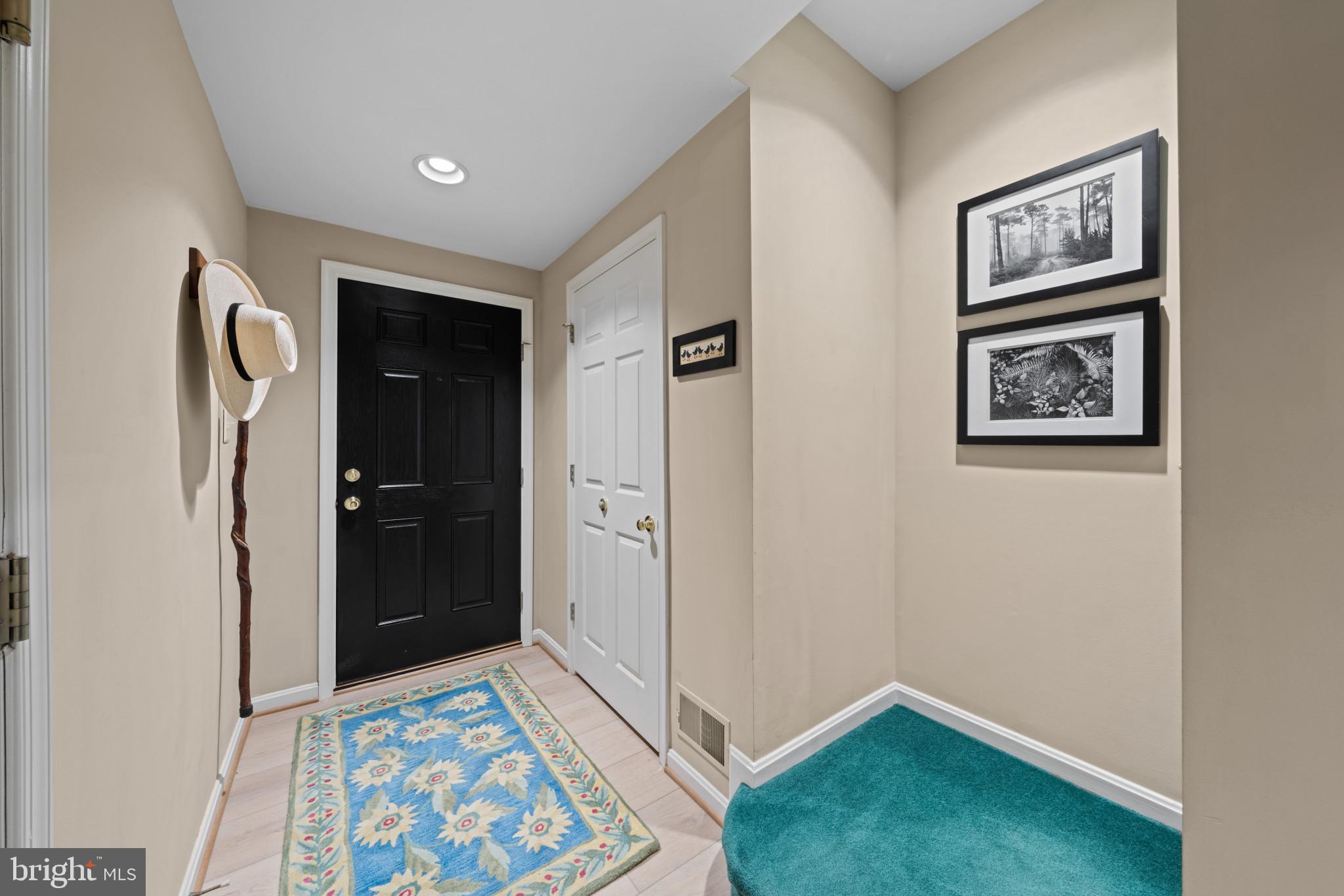 21980 BOX CAR SQUARE