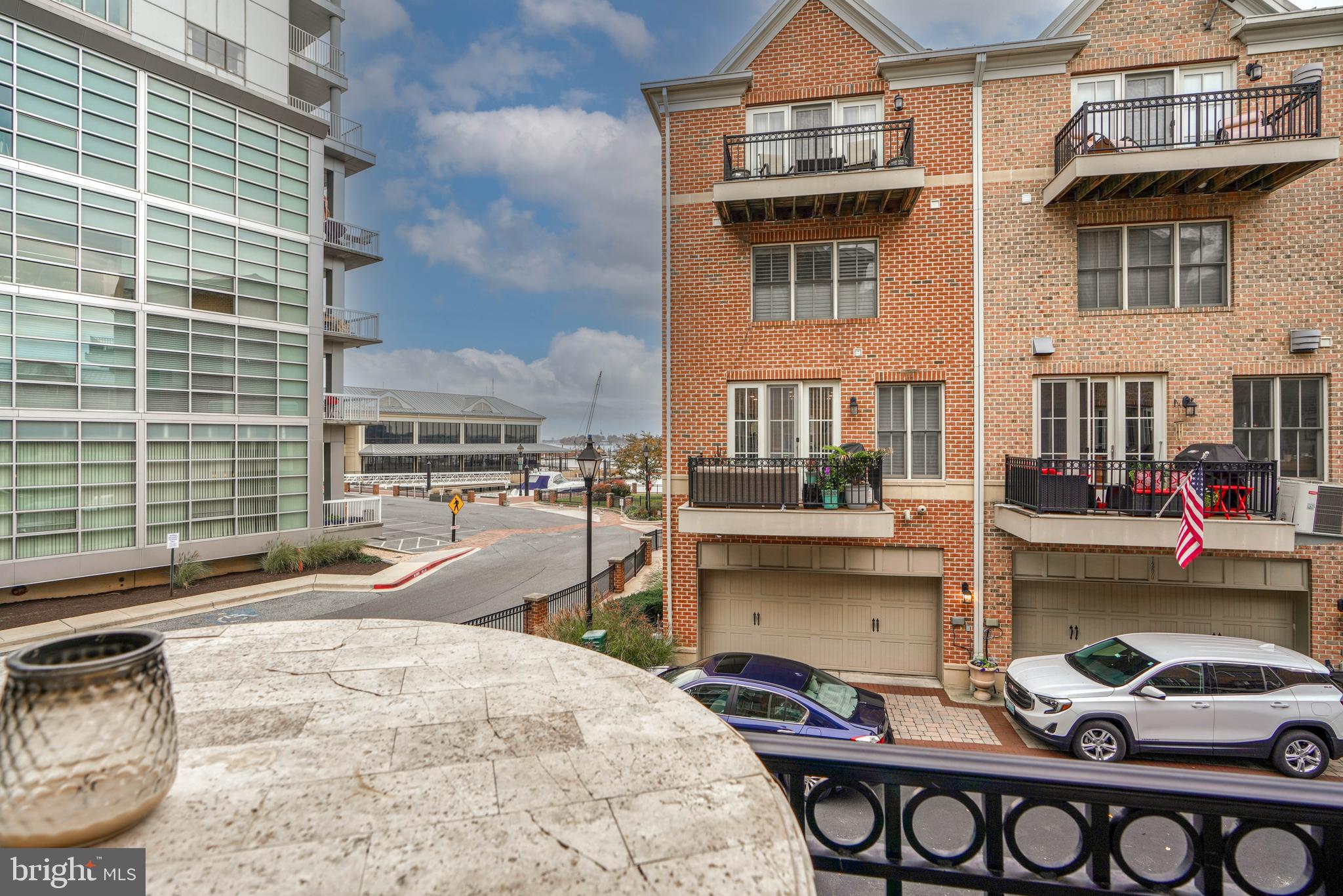 THE MOORINGS AT LIGHTHOUSE POINT - Residential