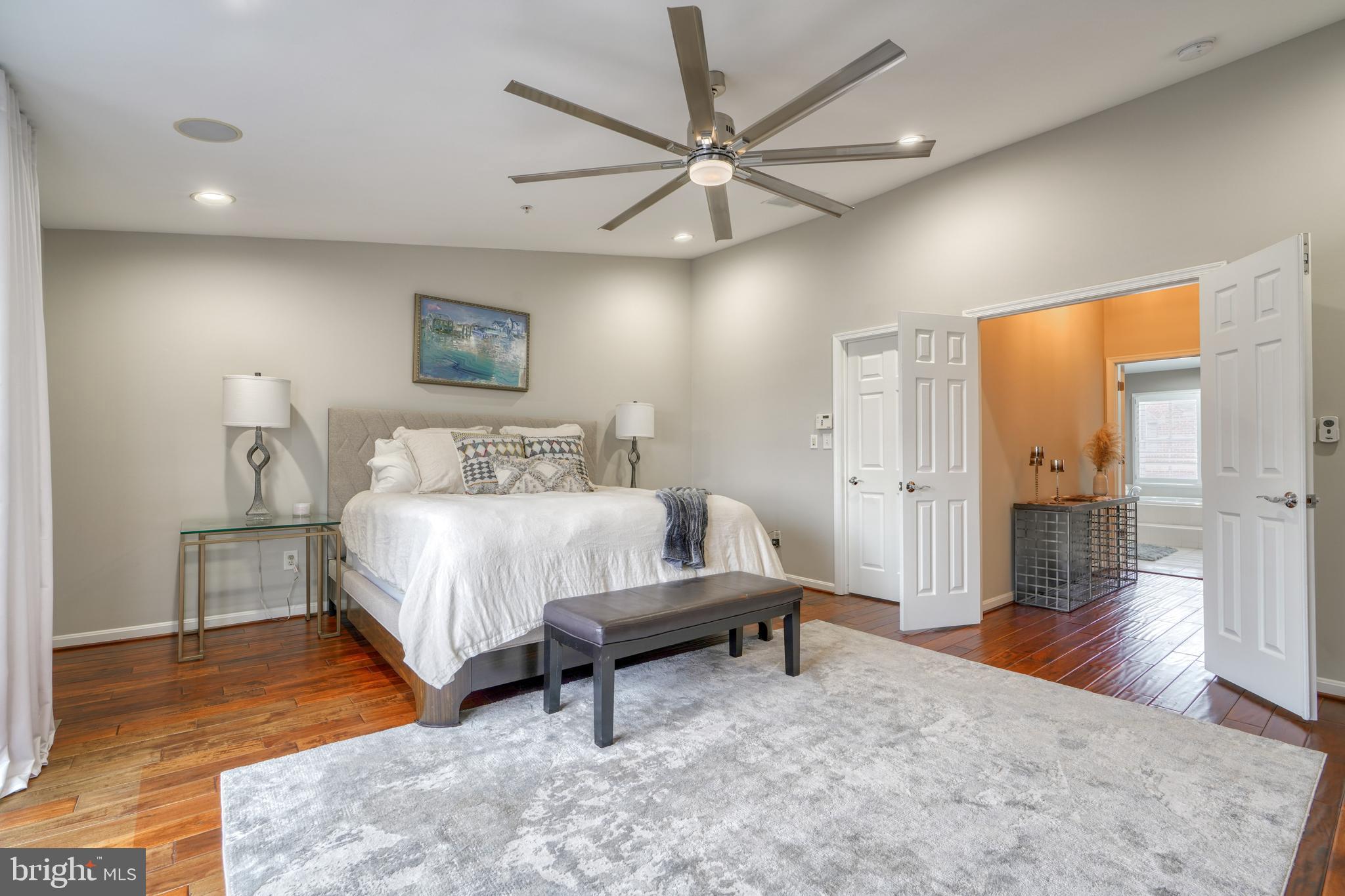 THE MOORINGS AT LIGHTHOUSE POINT - Residential