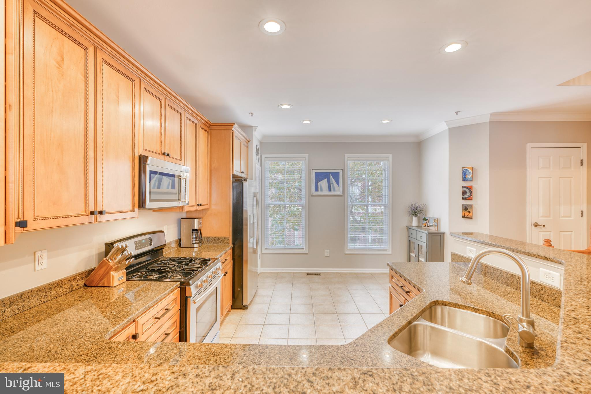 THE MOORINGS AT LIGHTHOUSE POINT - Residential