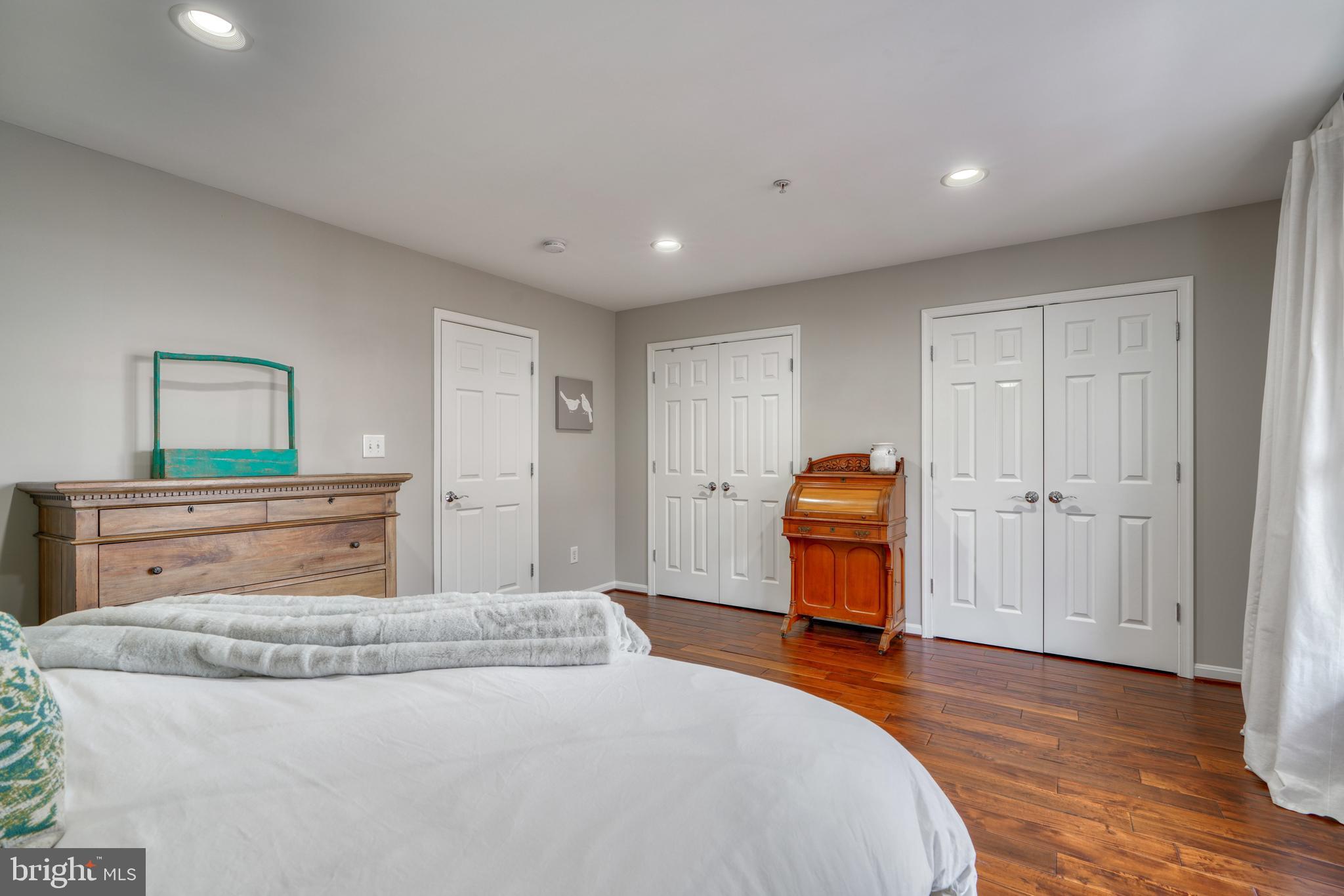 THE MOORINGS AT LIGHTHOUSE POINT - Residential