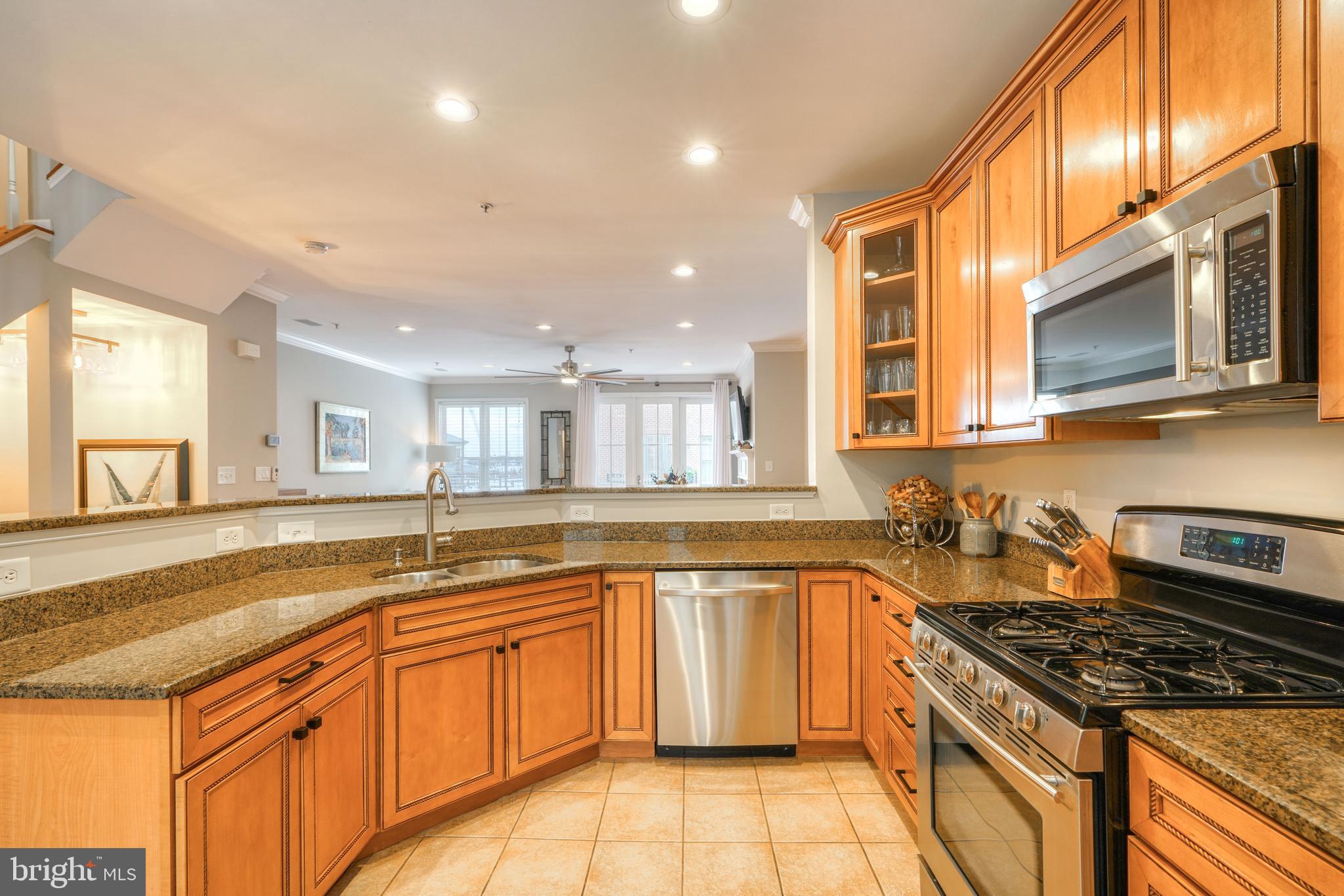 THE MOORINGS AT LIGHTHOUSE POINT - Residential