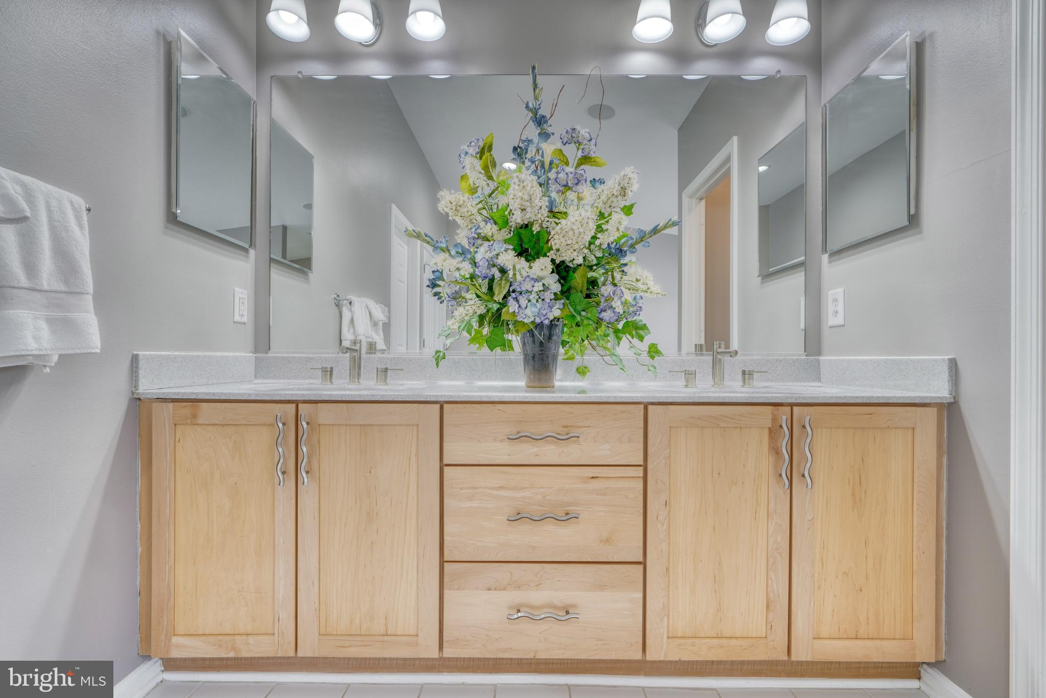 THE MOORINGS AT LIGHTHOUSE POINT - Residential