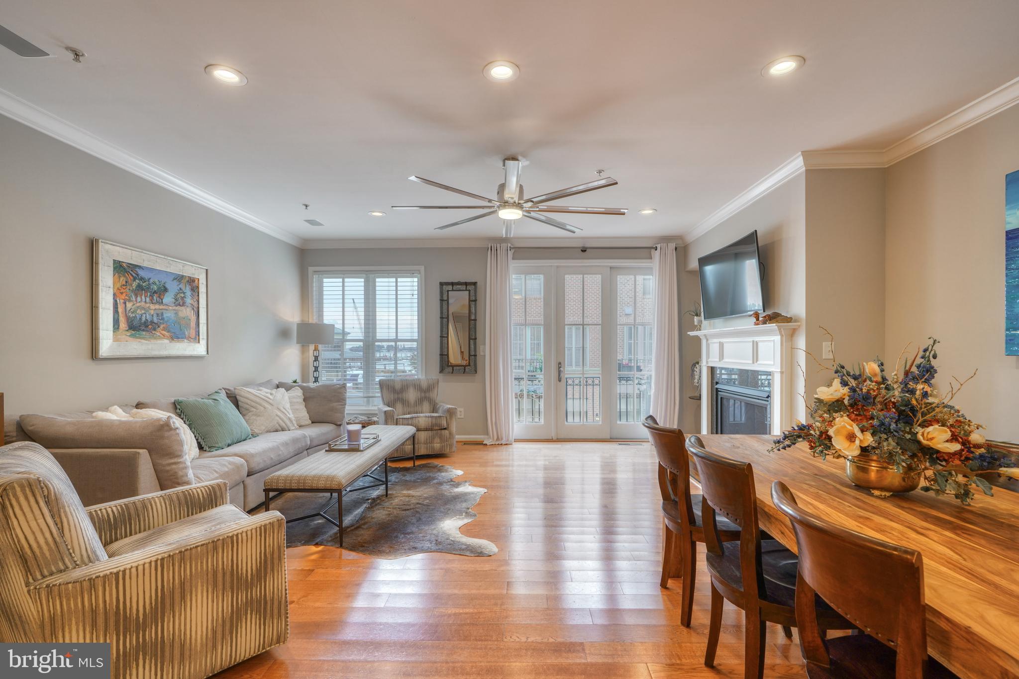 THE MOORINGS AT LIGHTHOUSE POINT - Residential