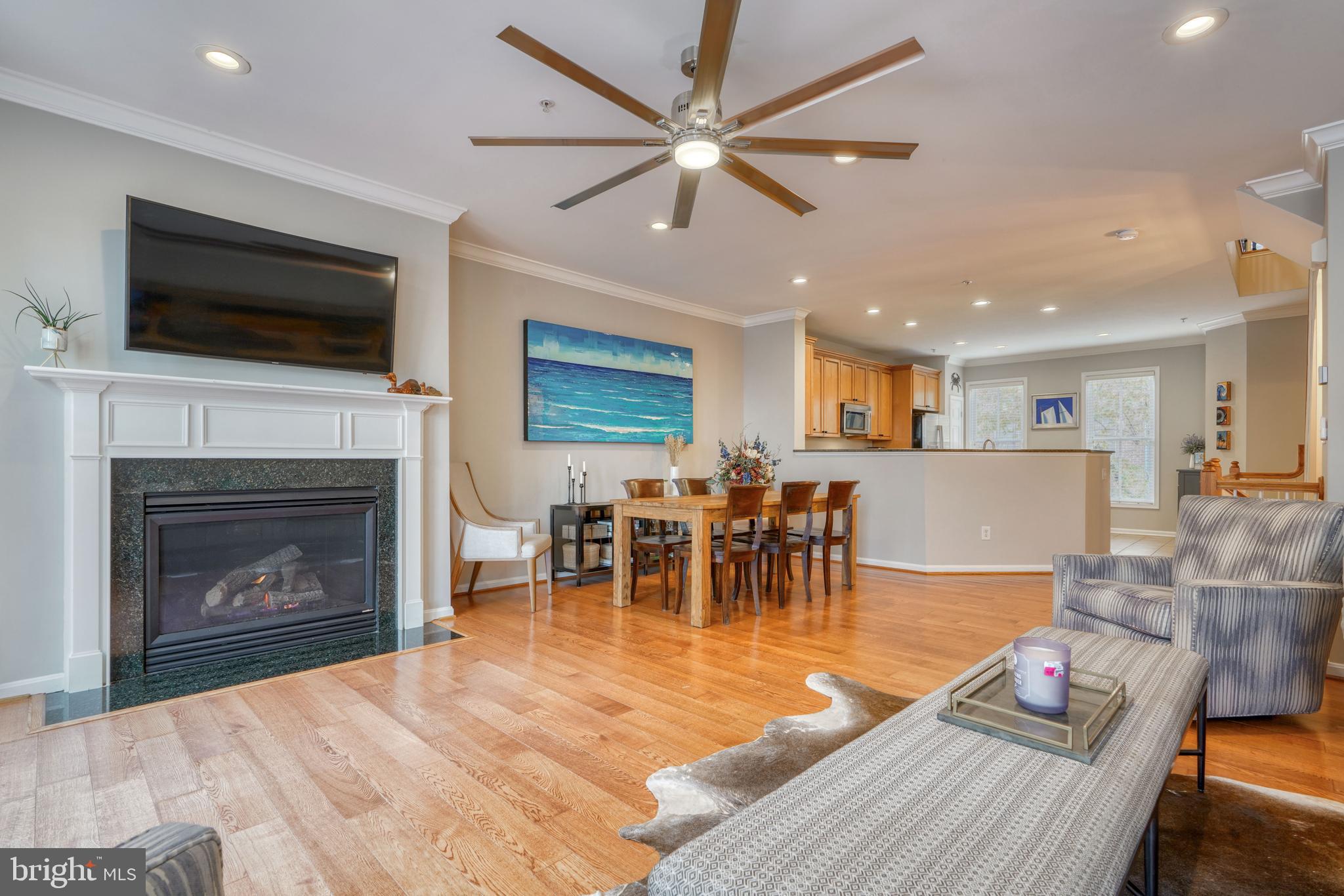 THE MOORINGS AT LIGHTHOUSE POINT - Residential