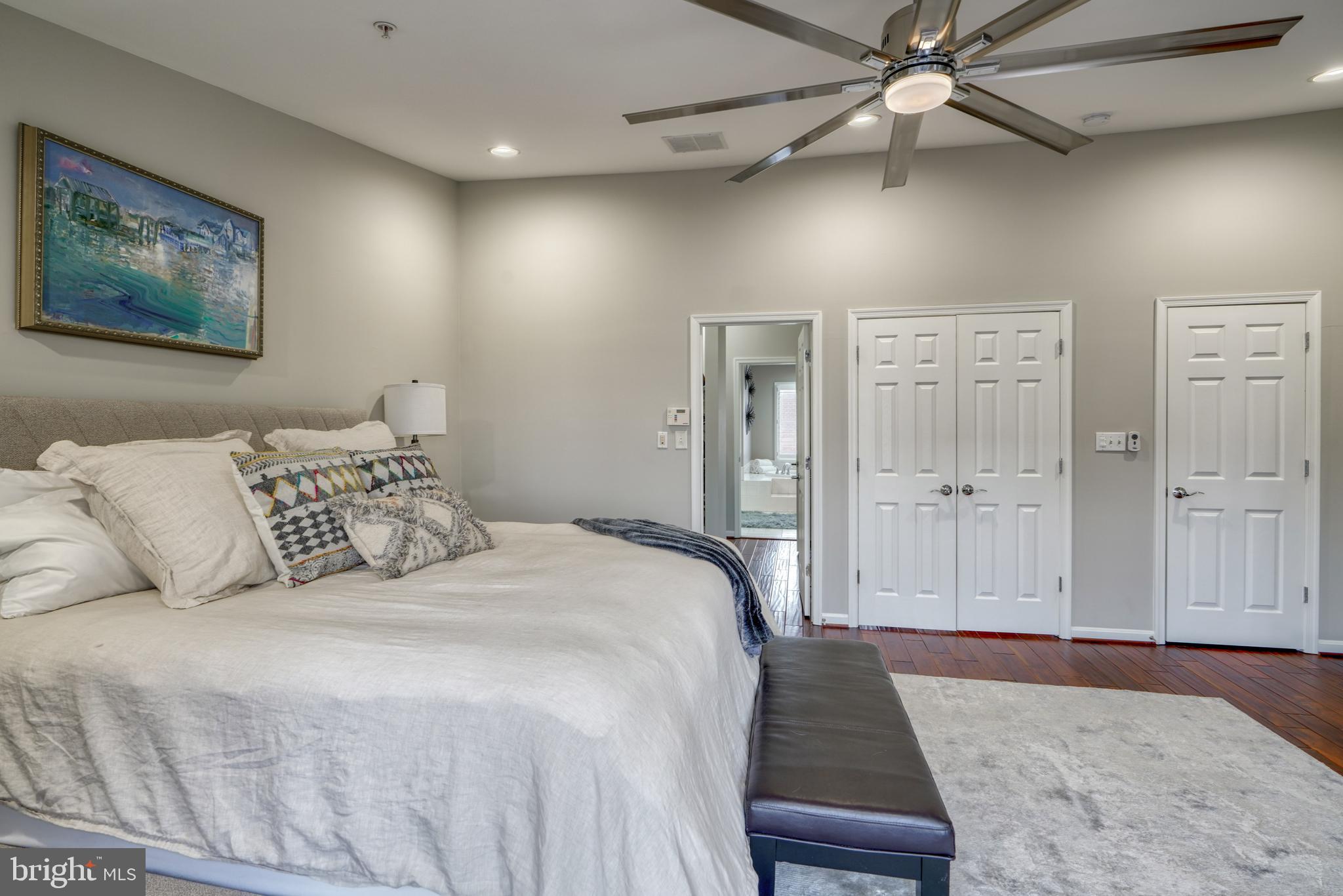 THE MOORINGS AT LIGHTHOUSE POINT - Residential