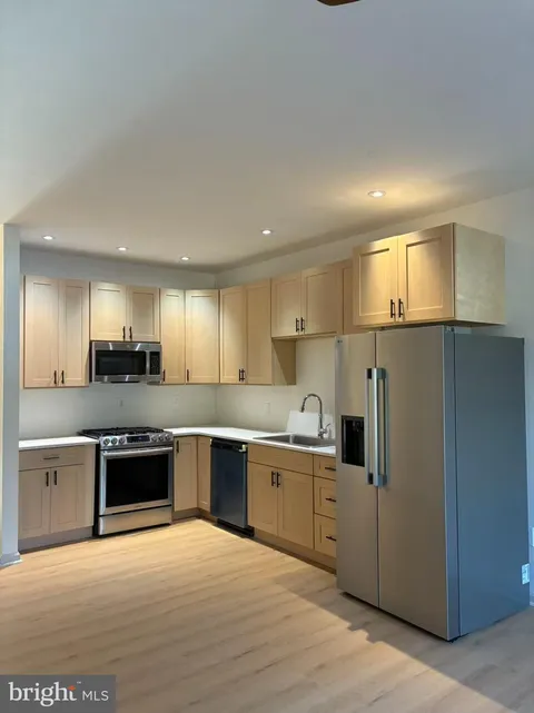 44 Reading Ave, Trenton, NJ MLS: NJME2070288