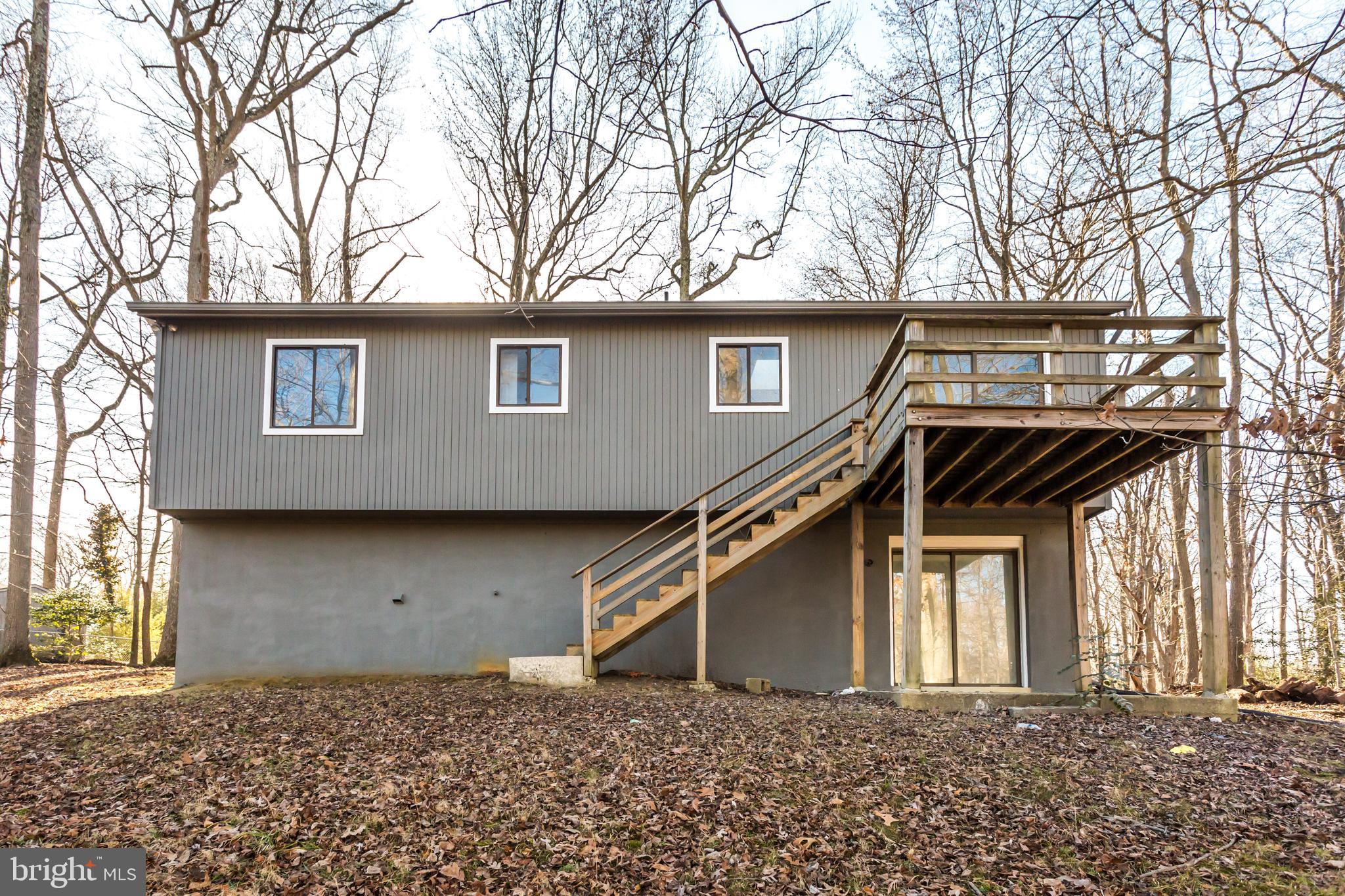 WALNUT LAKE - Residential