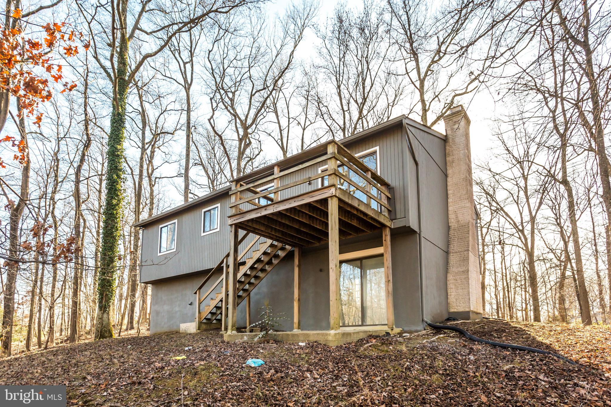 WALNUT LAKE - Residential