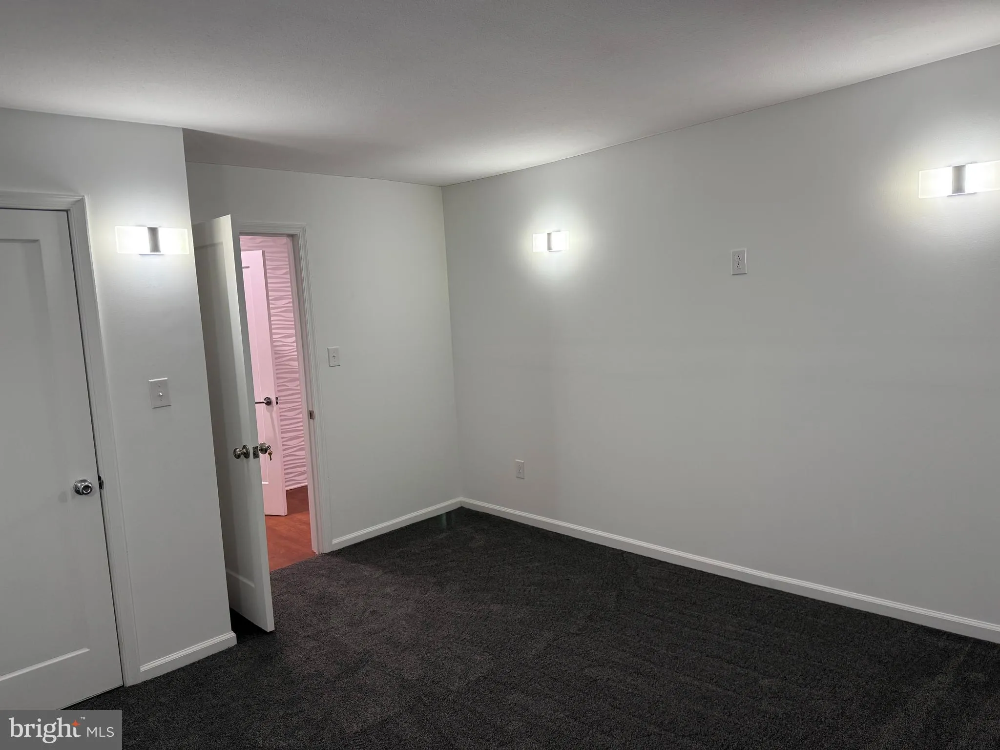 Philadelphia, Pennsylvania 19131, United States, 2 Bedrooms Bedrooms, ,2 BathroomsBathrooms,Residential,Active,253590