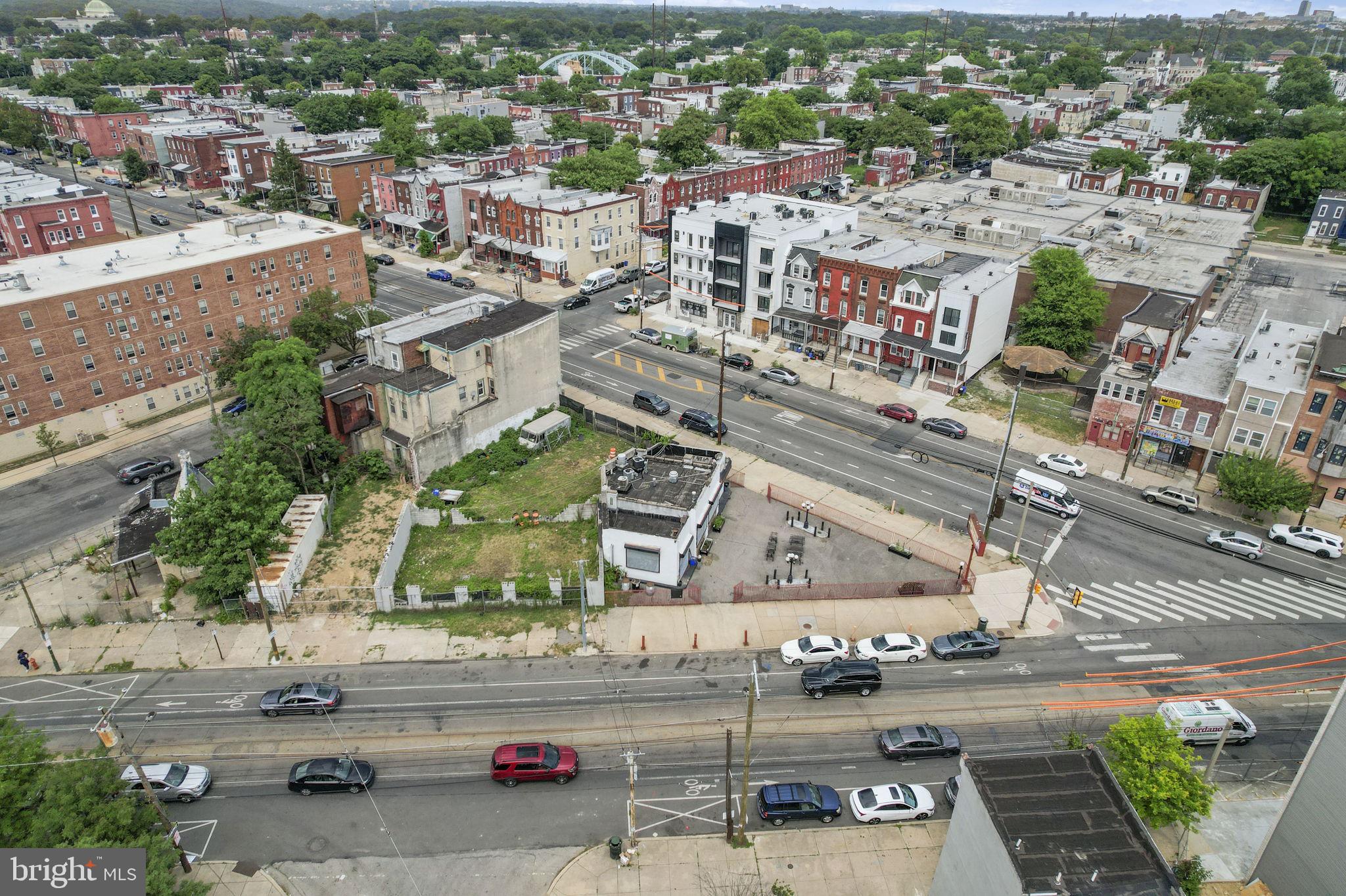 MANTUA - Commercial Sale