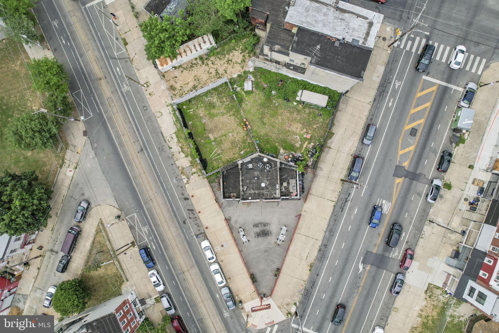 MANTUA - Commercial Sale