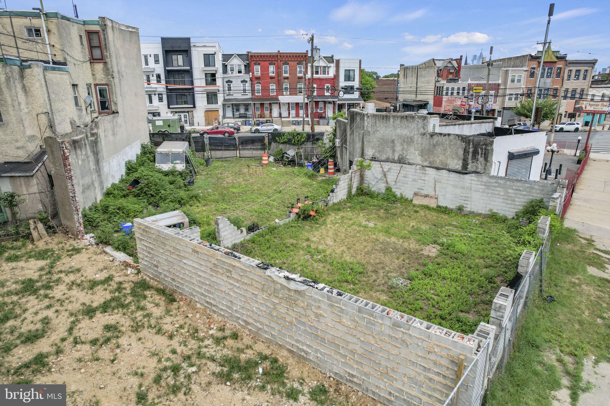 MANTUA - Commercial Sale