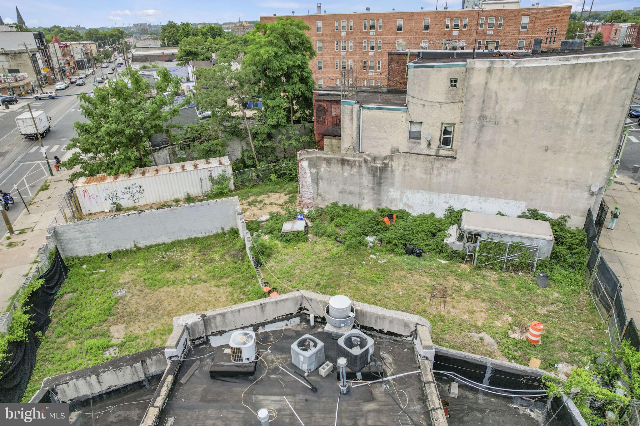 MANTUA - Commercial Sale