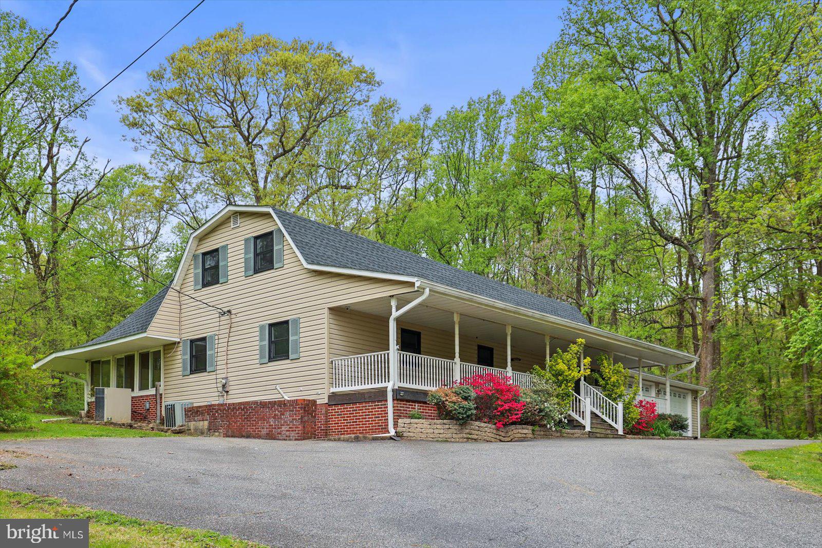 1426 RIDGE ROAD