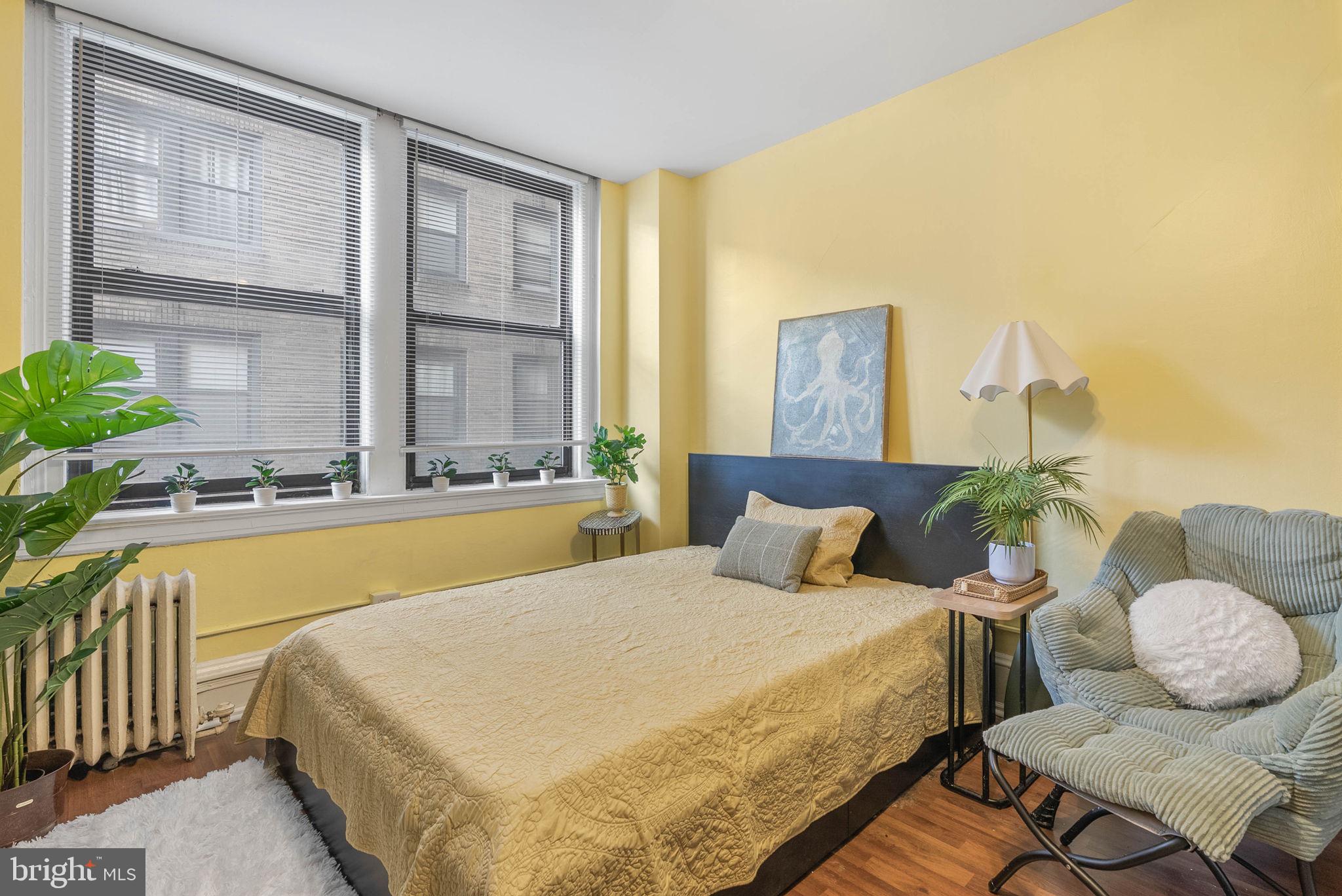 AVENUE OF THE ARTS - Residential