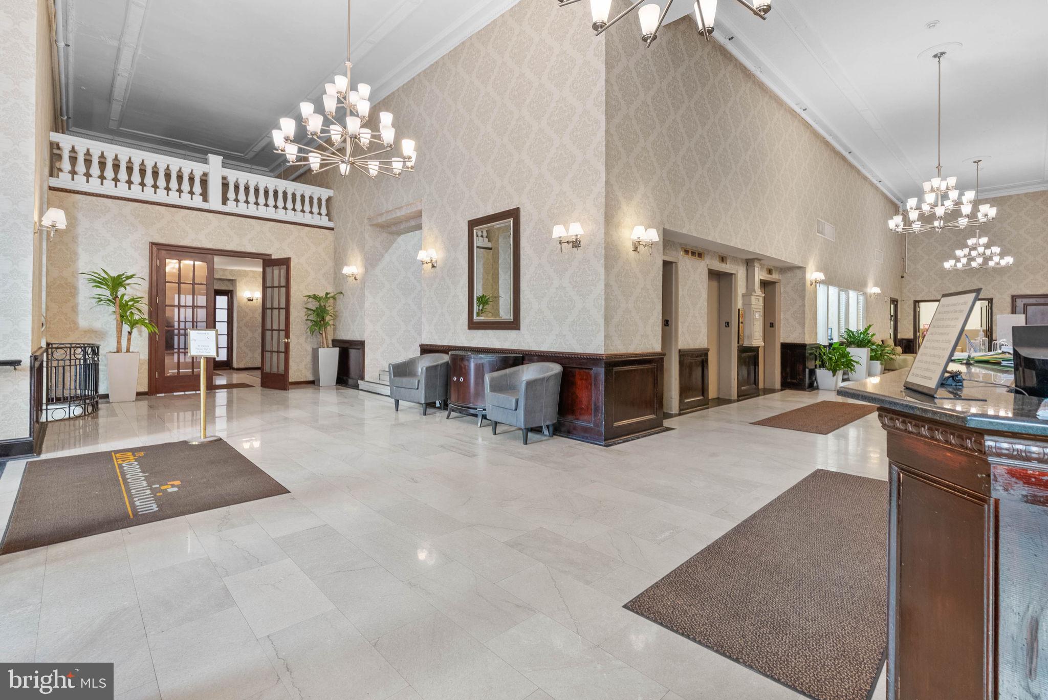 AVENUE OF THE ARTS - Residential