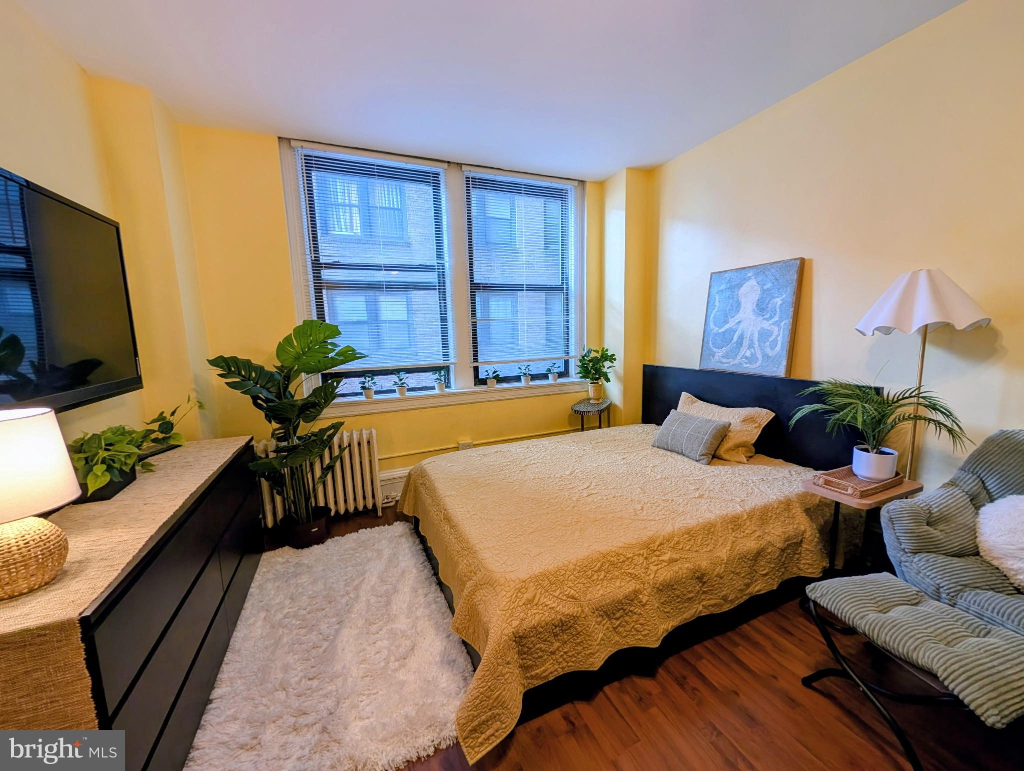 AVENUE OF THE ARTS - Residential