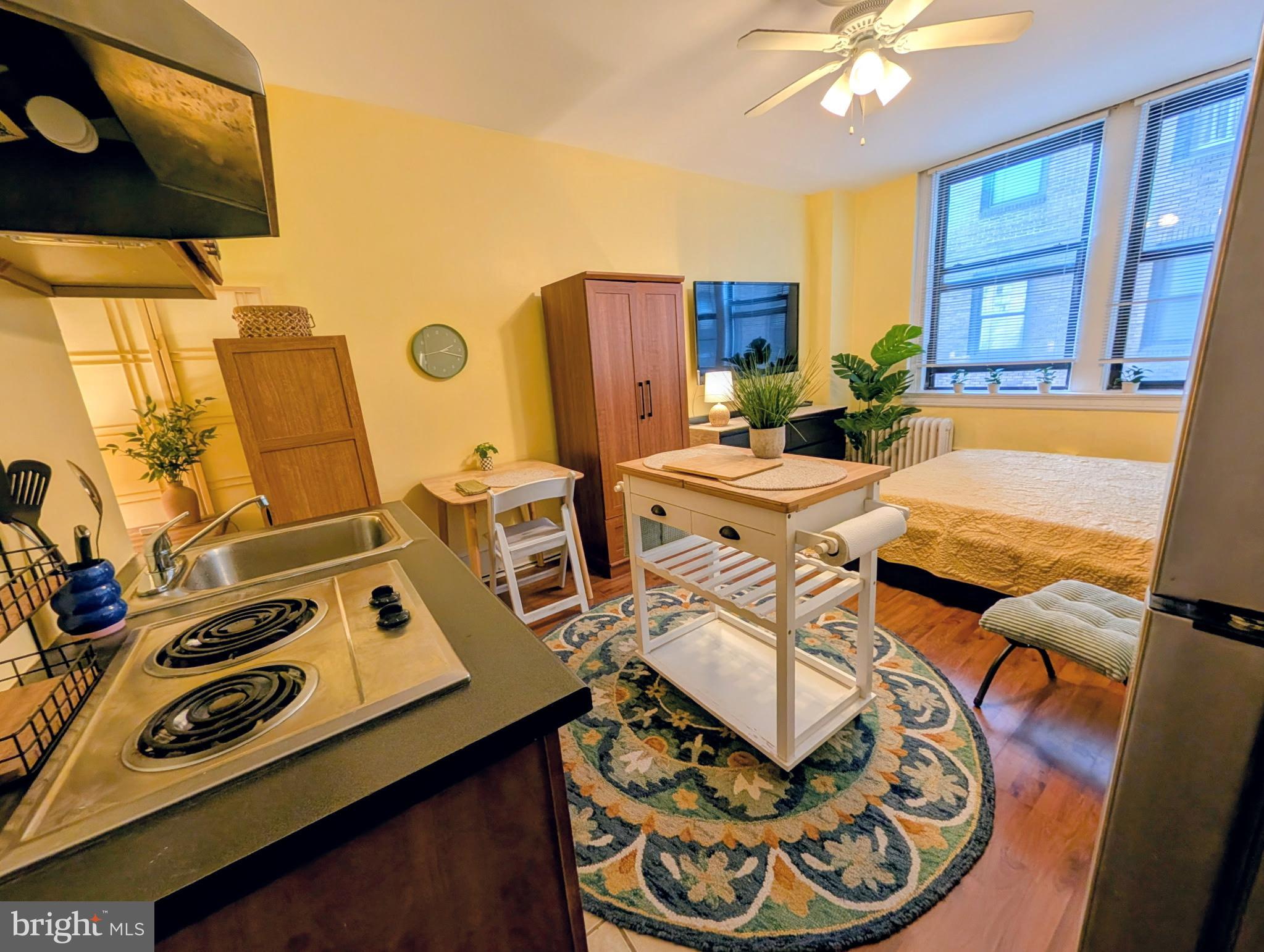 AVENUE OF THE ARTS - Residential