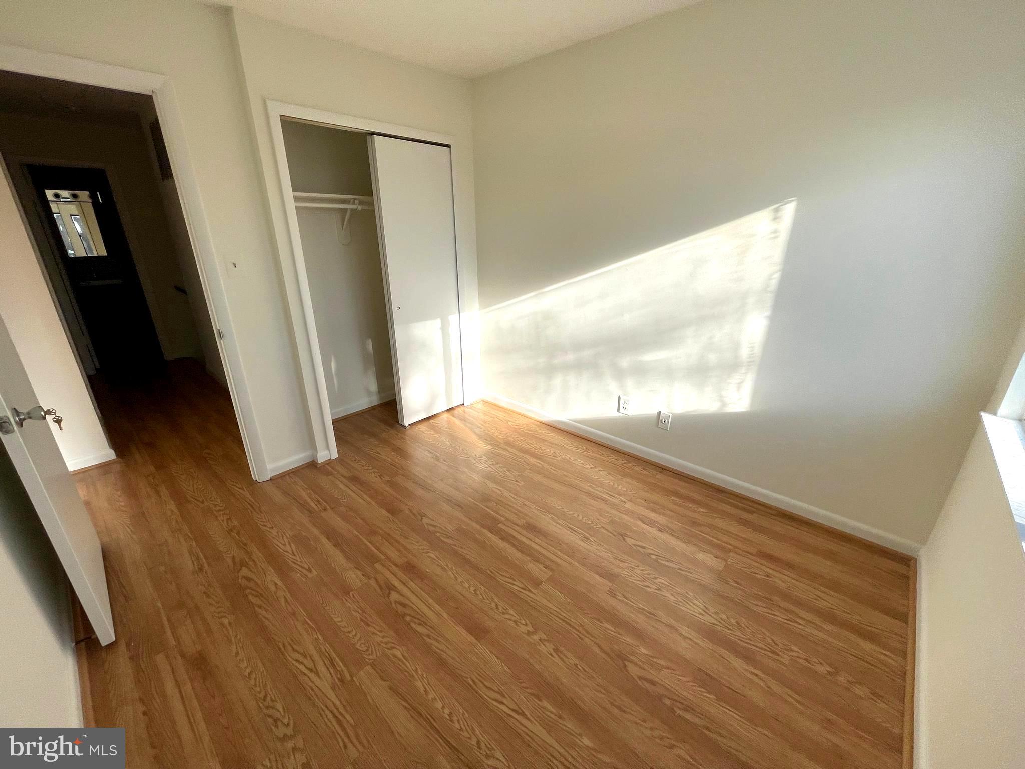 GLEN ORA - PLAT 9 - Residential Lease