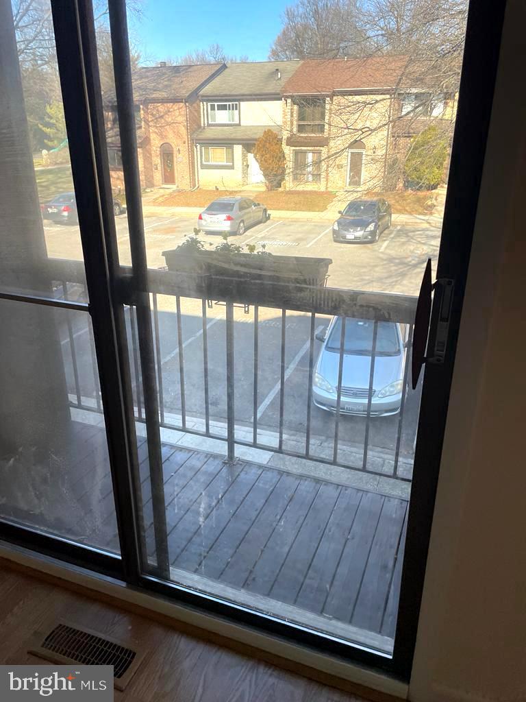 GLEN ORA - PLAT 9 - Residential Lease