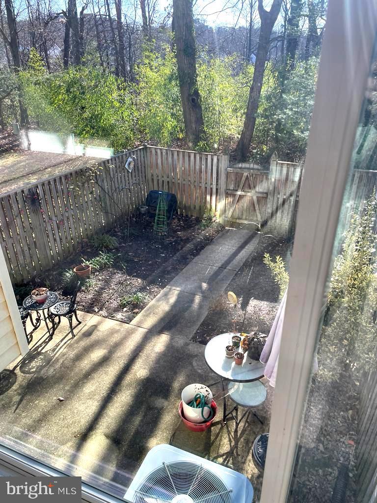 GLEN ORA - PLAT 9 - Residential Lease