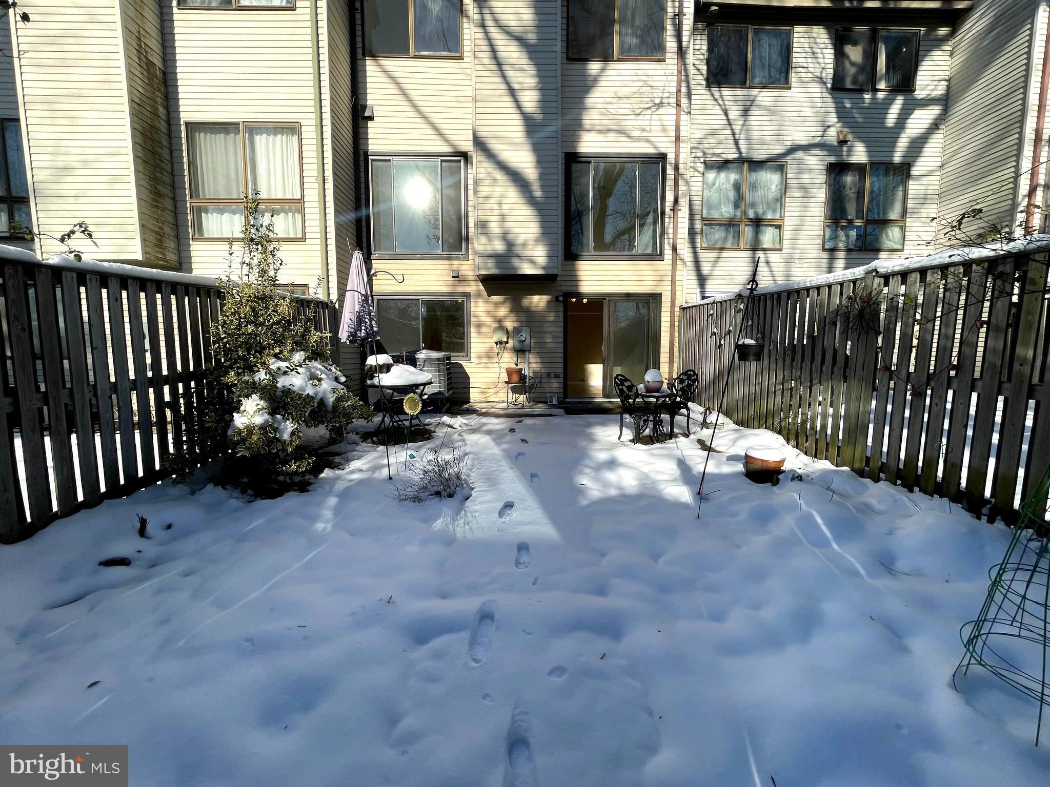 GLEN ORA - PLAT 9 - Residential Lease