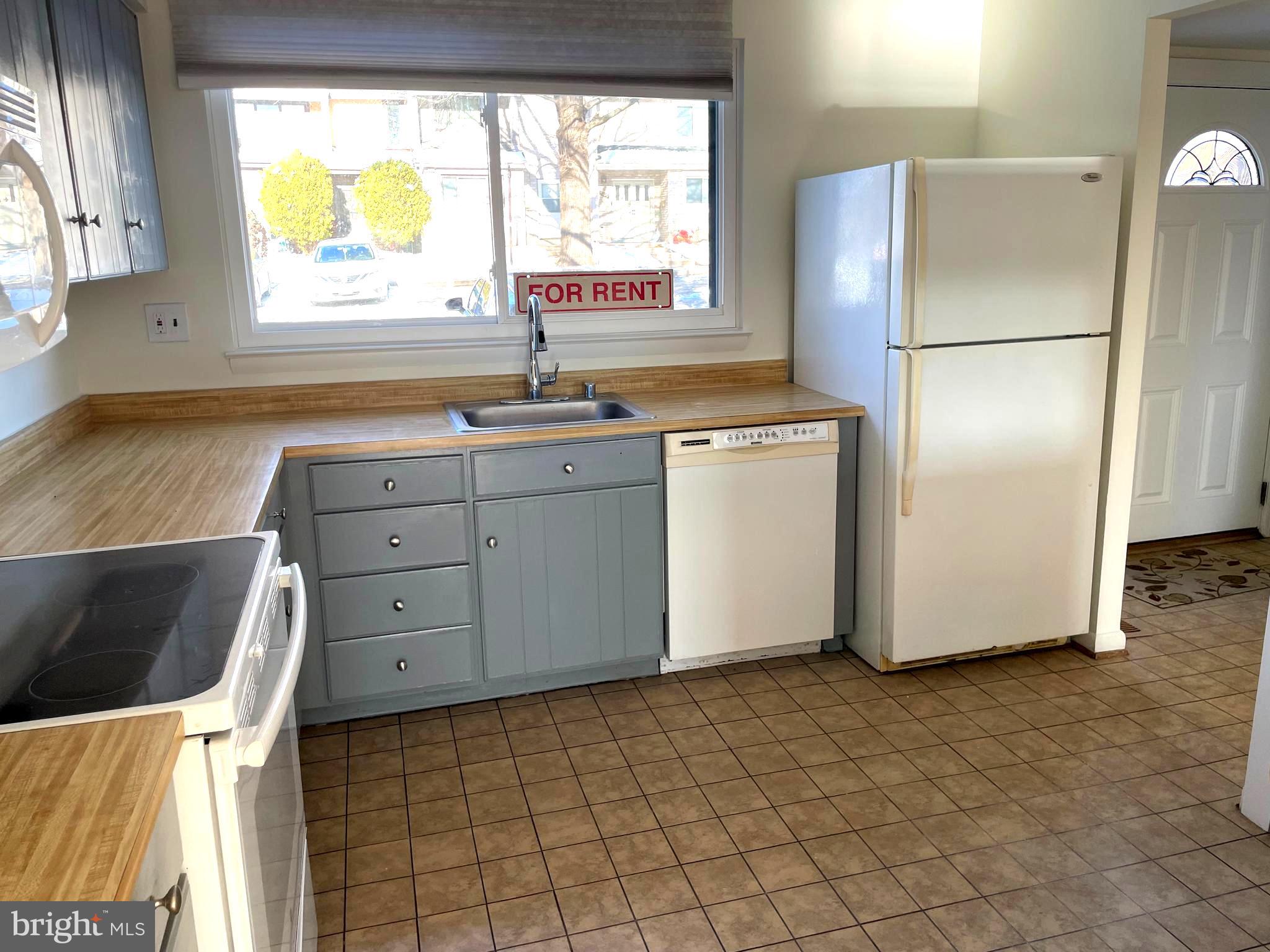 GLEN ORA - PLAT 9 - Residential Lease