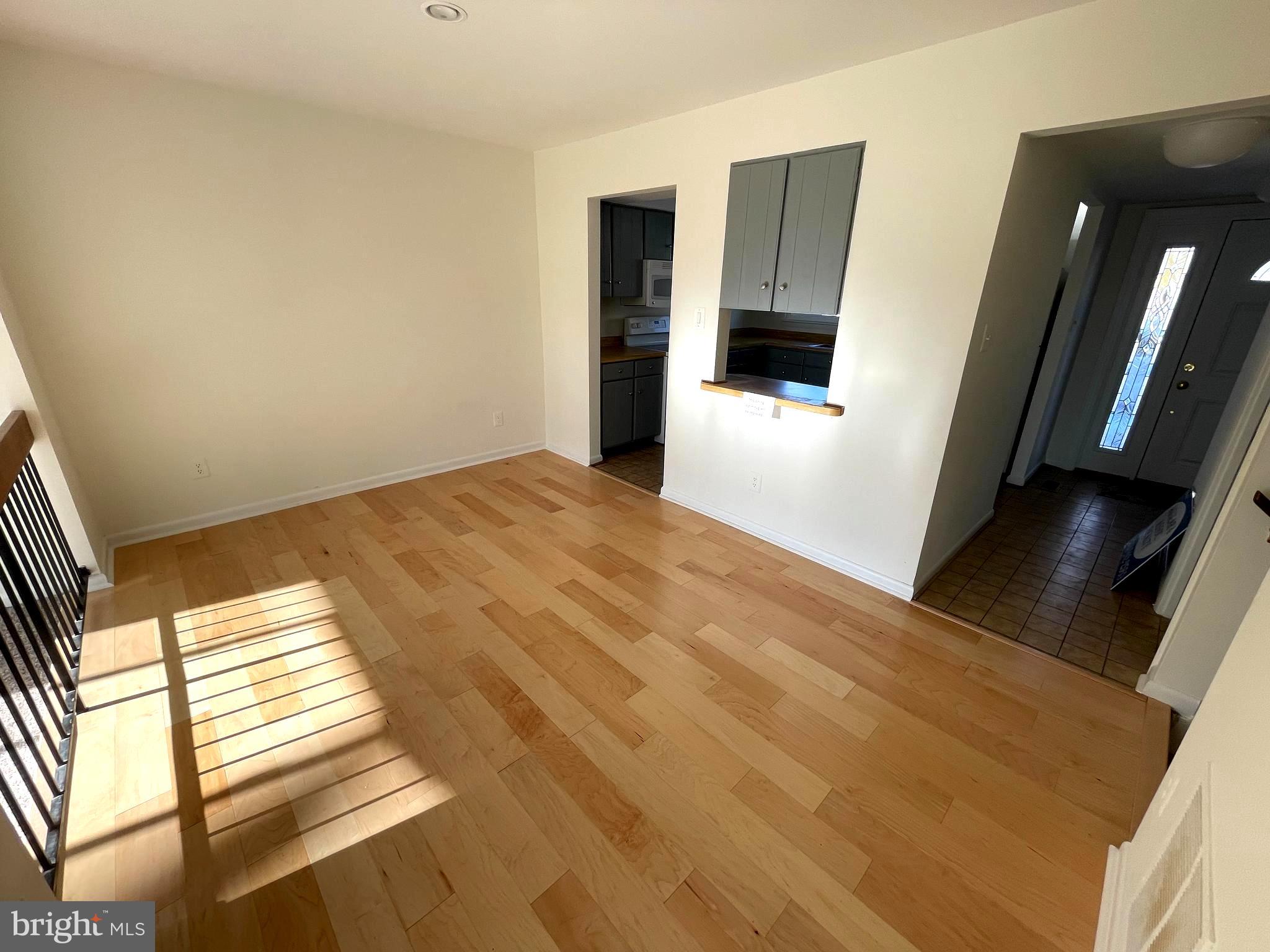 GLEN ORA - PLAT 9 - Residential Lease