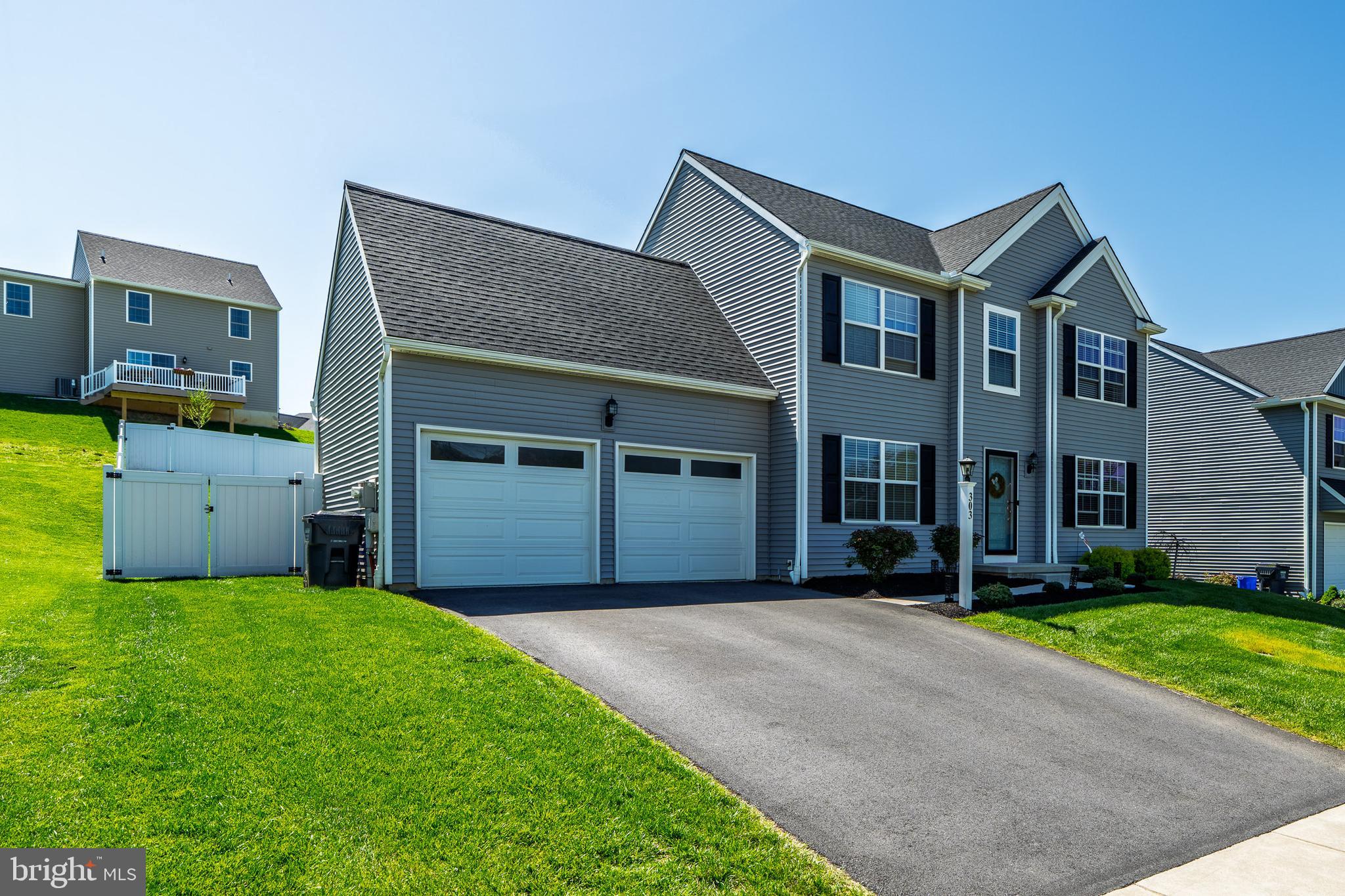 303 DARLINGTON COURT
