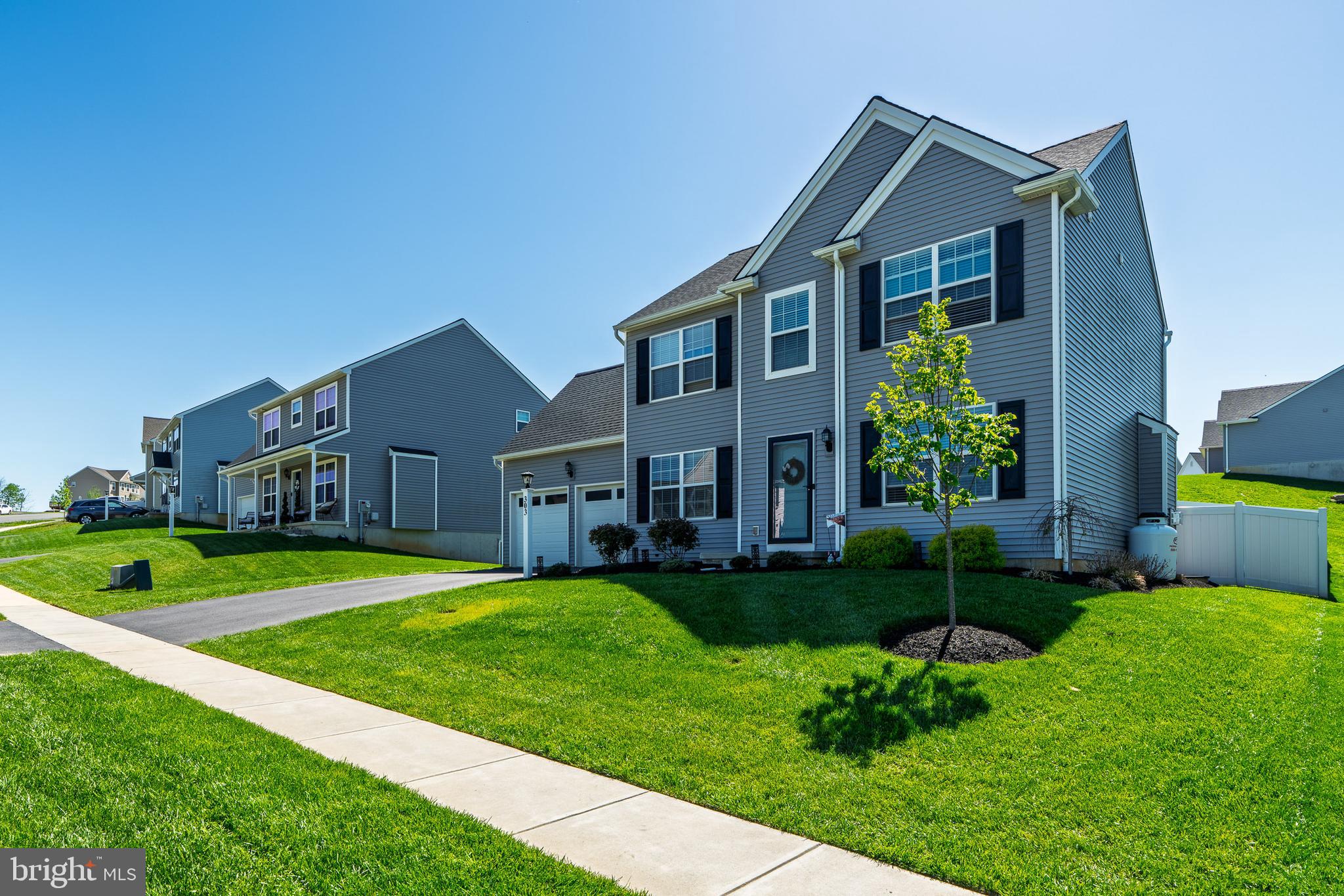 303 DARLINGTON COURT