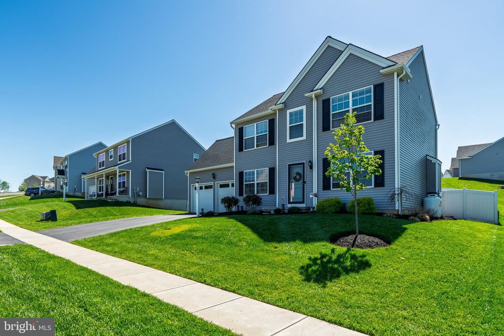 Photo of 303 Darlington Court, NEW PROVIDENCE, PA 17560 (MLS # PALA2068894)