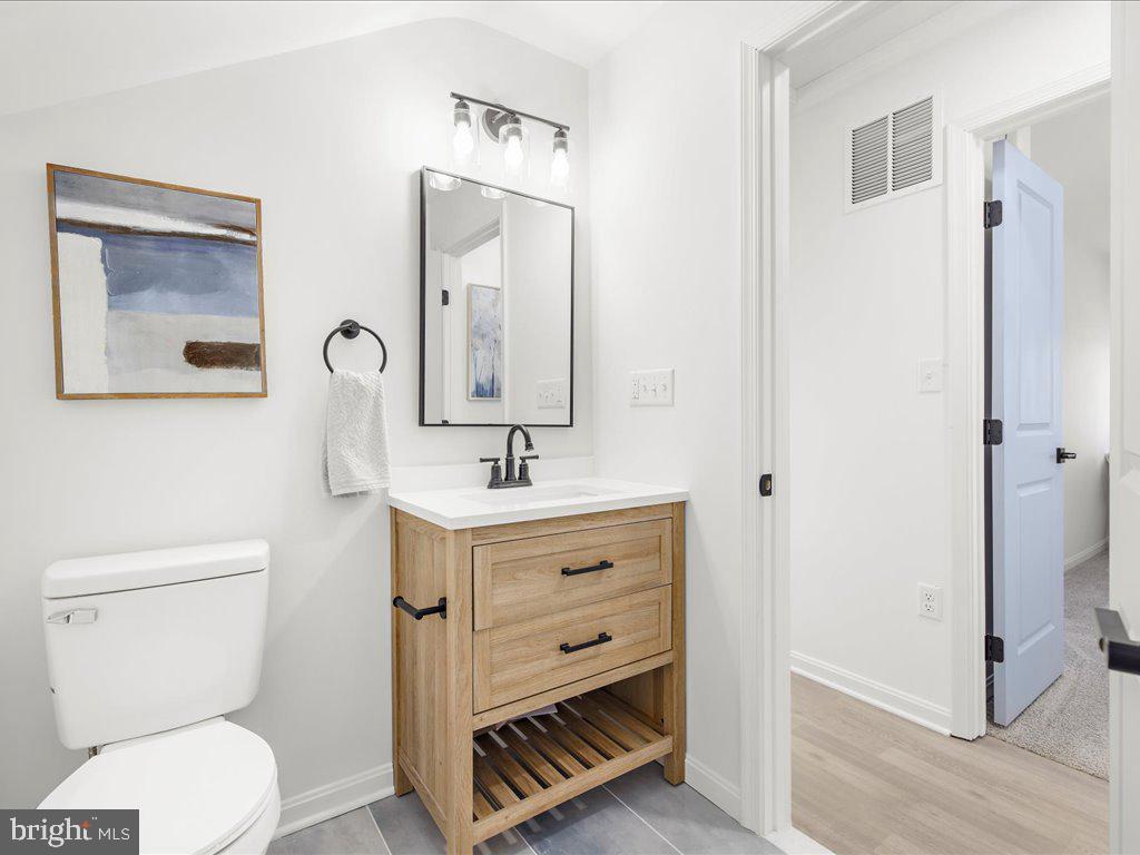 BOWLEYS QUARTERS - Residential