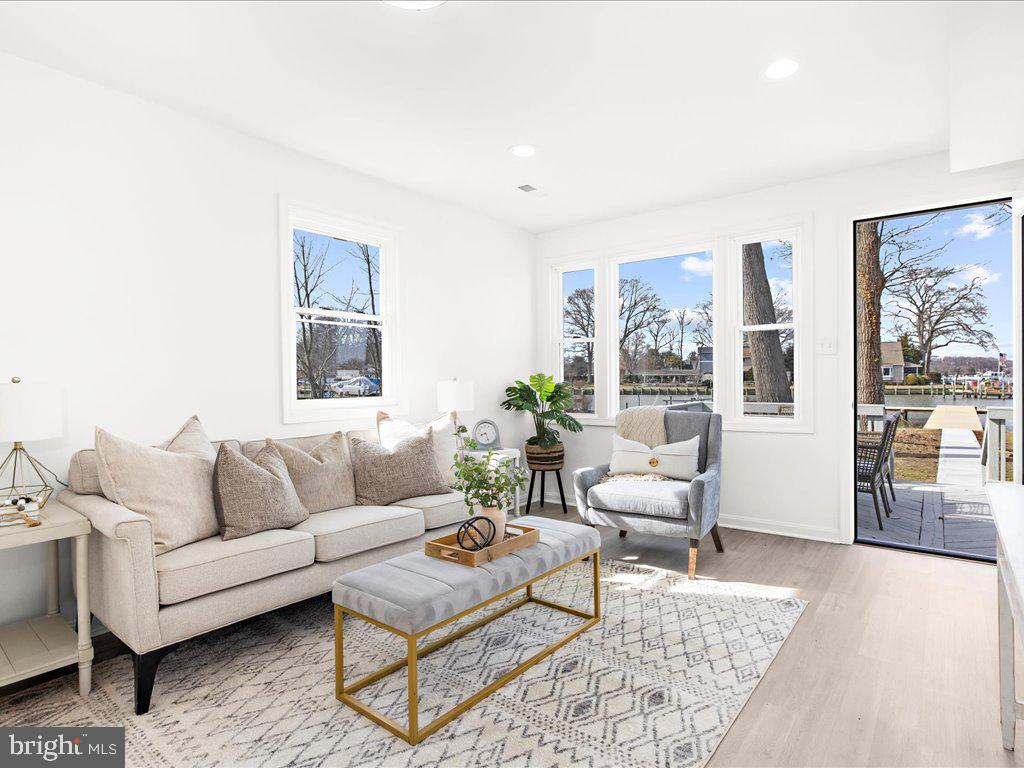 BOWLEYS QUARTERS - Residential