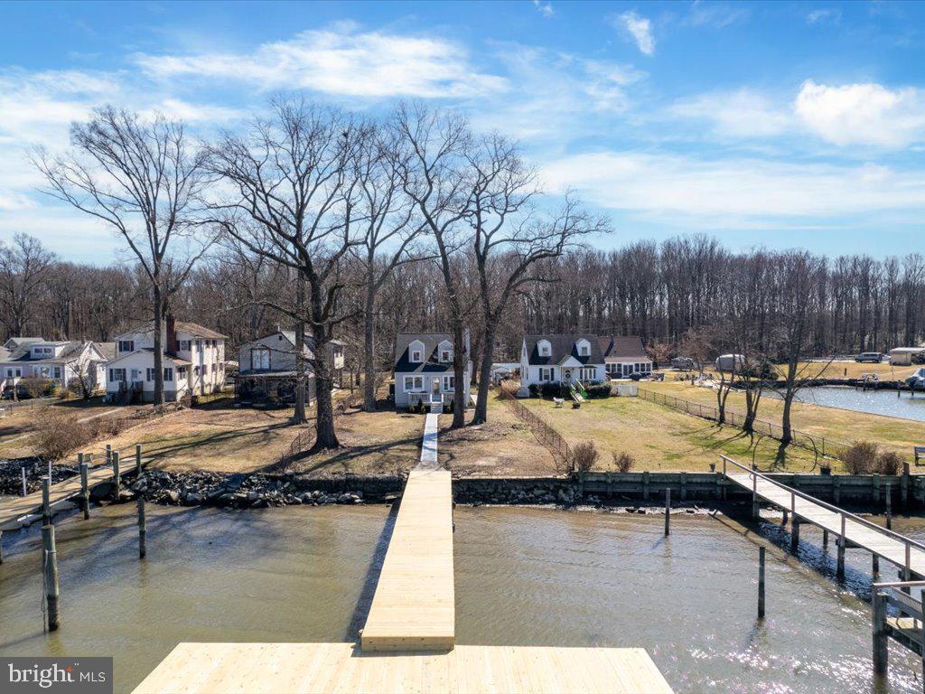 BOWLEYS QUARTERS - Residential