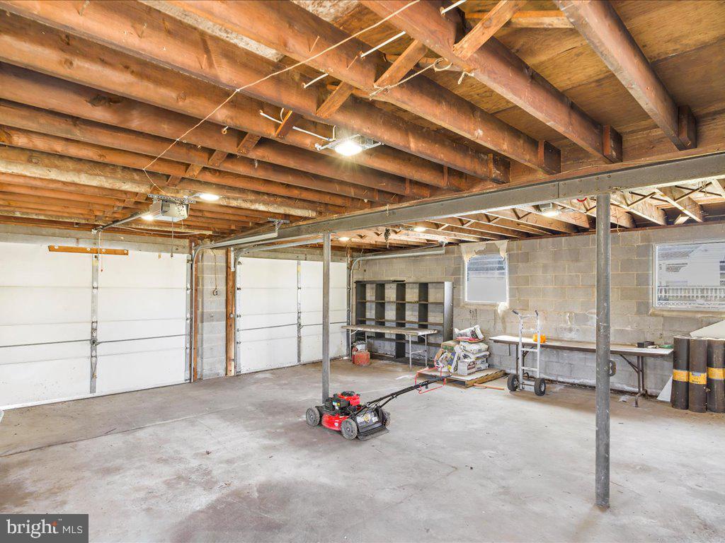 BOWLEYS QUARTERS - Residential