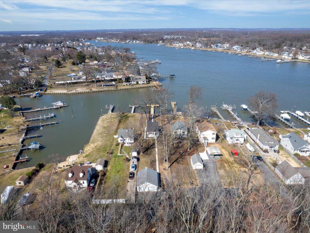 BOWLEYS QUARTERS - Residential