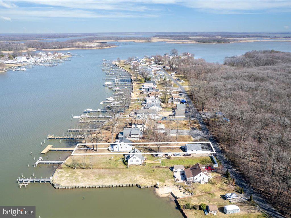 BOWLEYS QUARTERS - Residential