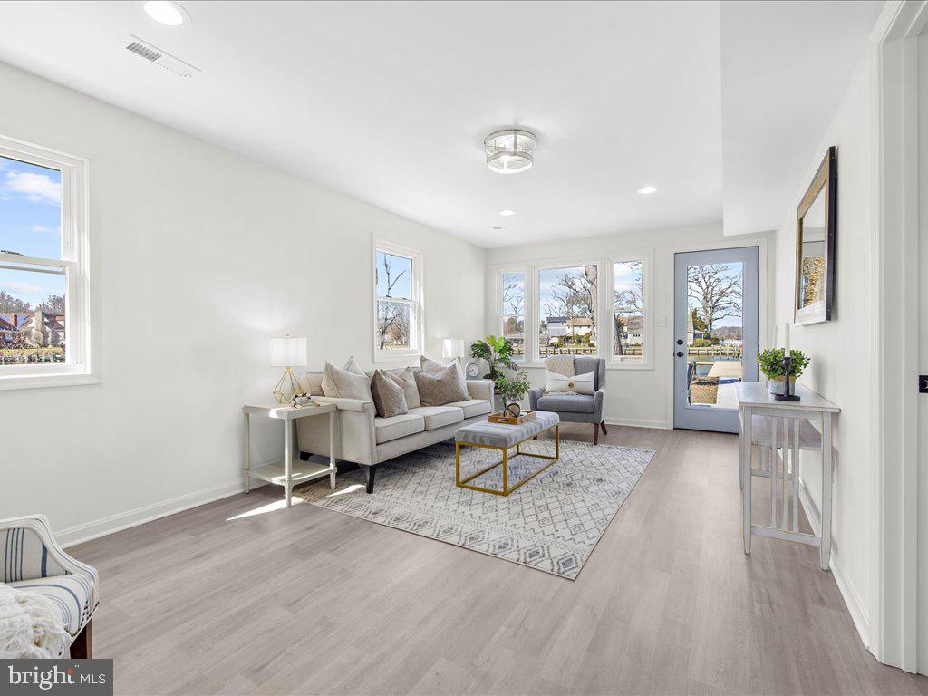 BOWLEYS QUARTERS - Residential