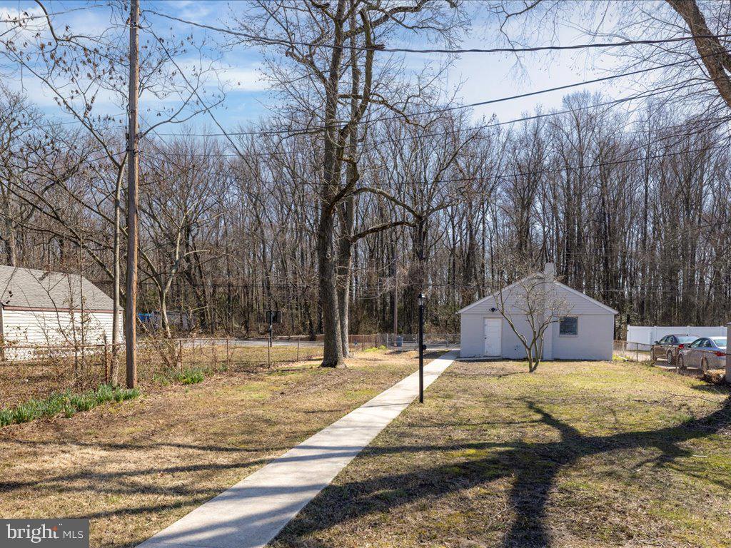 BOWLEYS QUARTERS - Residential