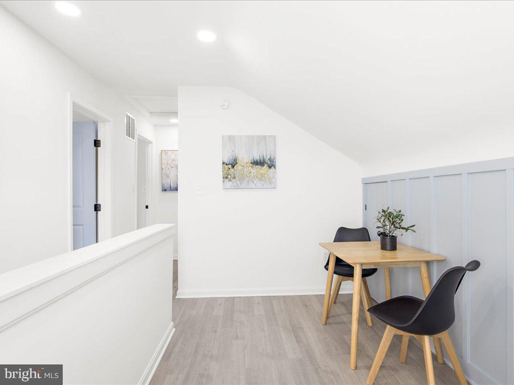 BOWLEYS QUARTERS - Residential