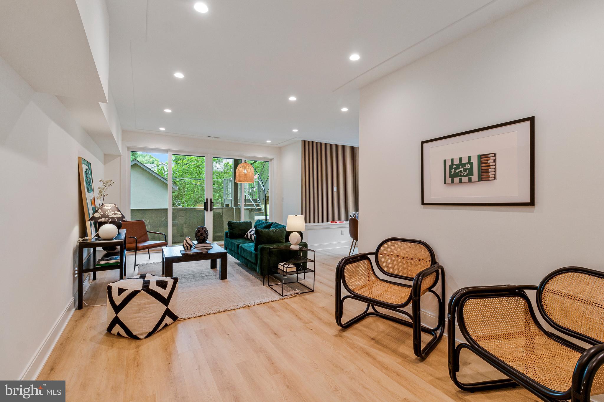 CHEVY CHASE - Residential