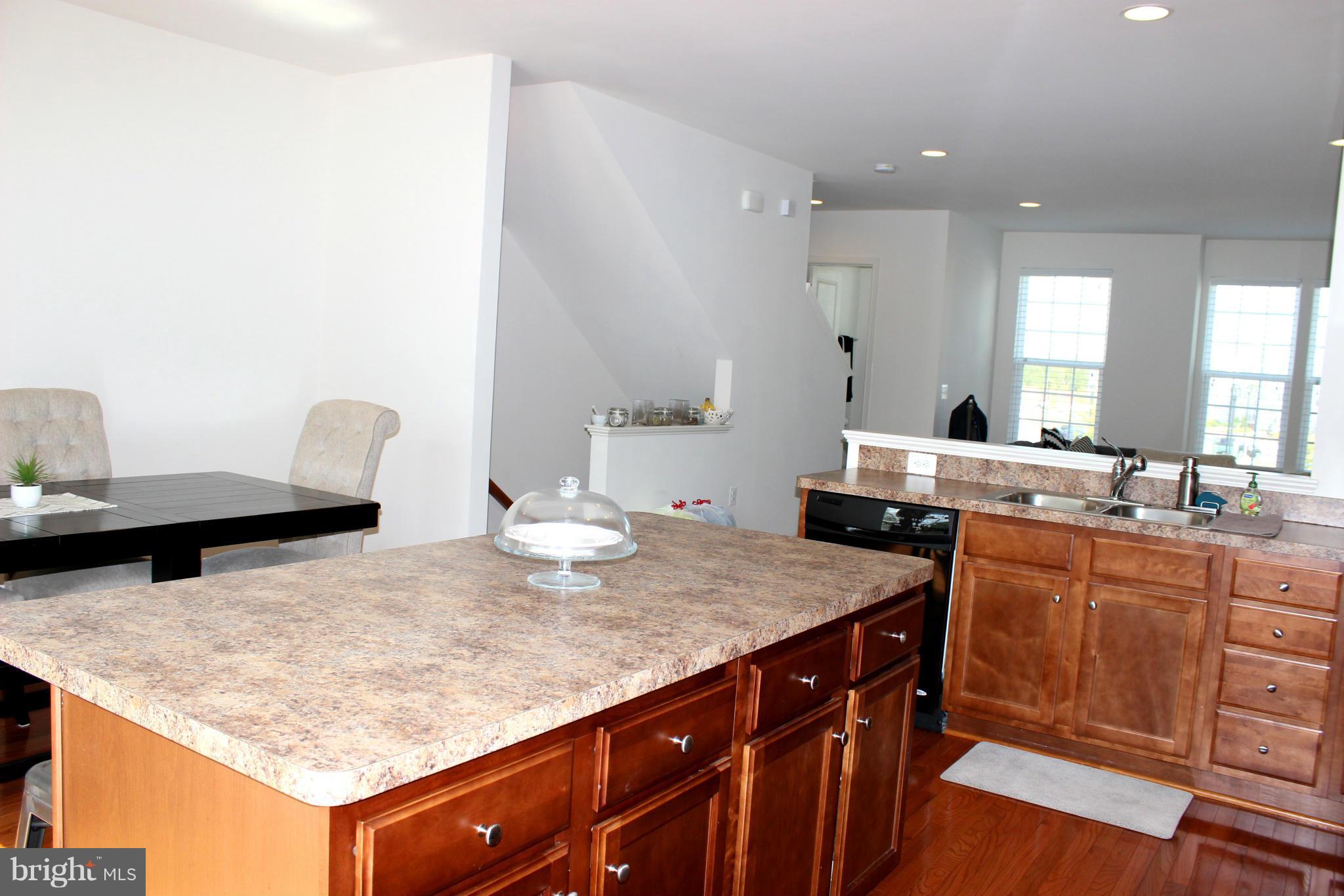 HERITAGE CROSSING - Residential Lease