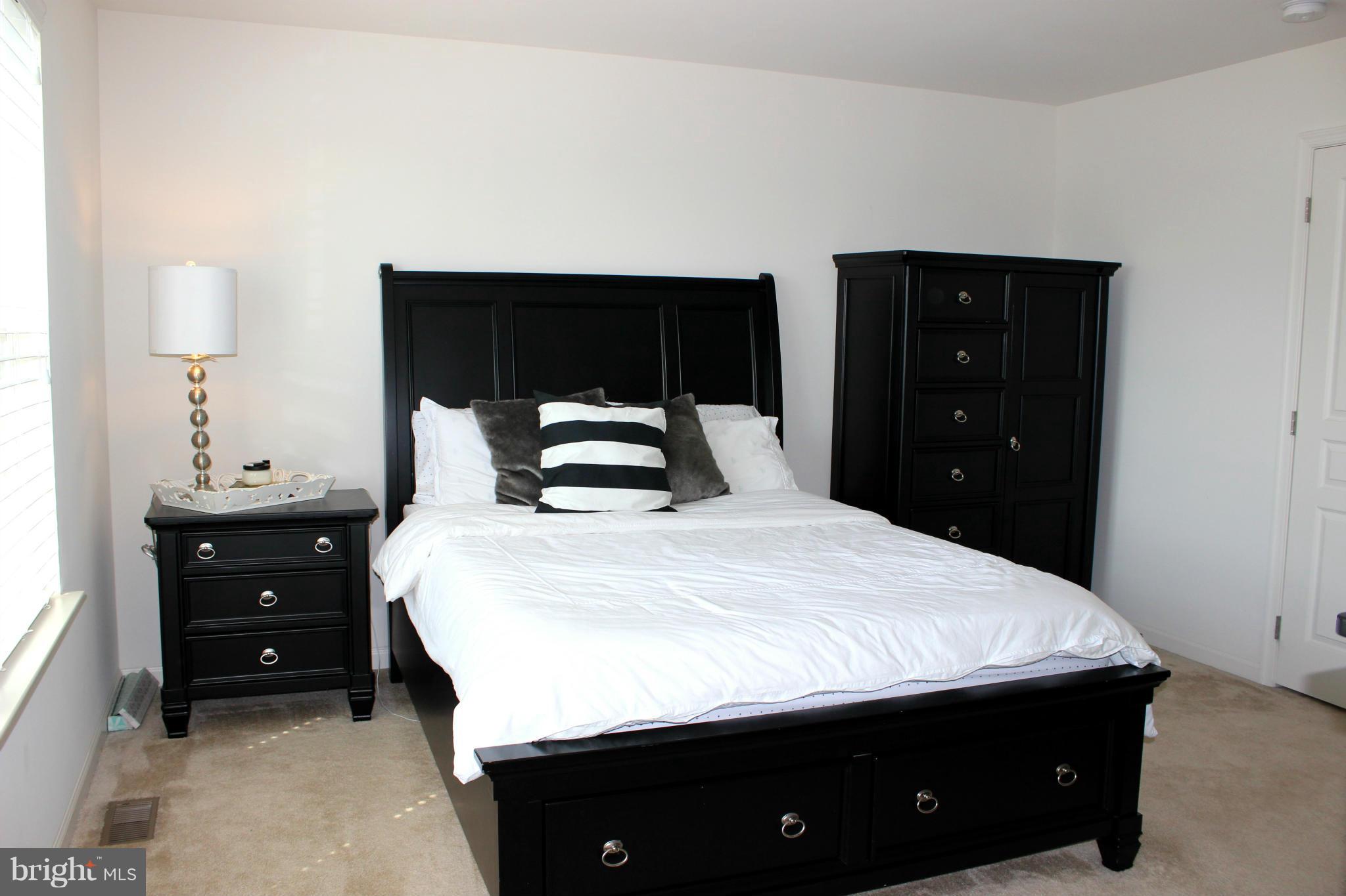 HERITAGE CROSSING - Residential Lease