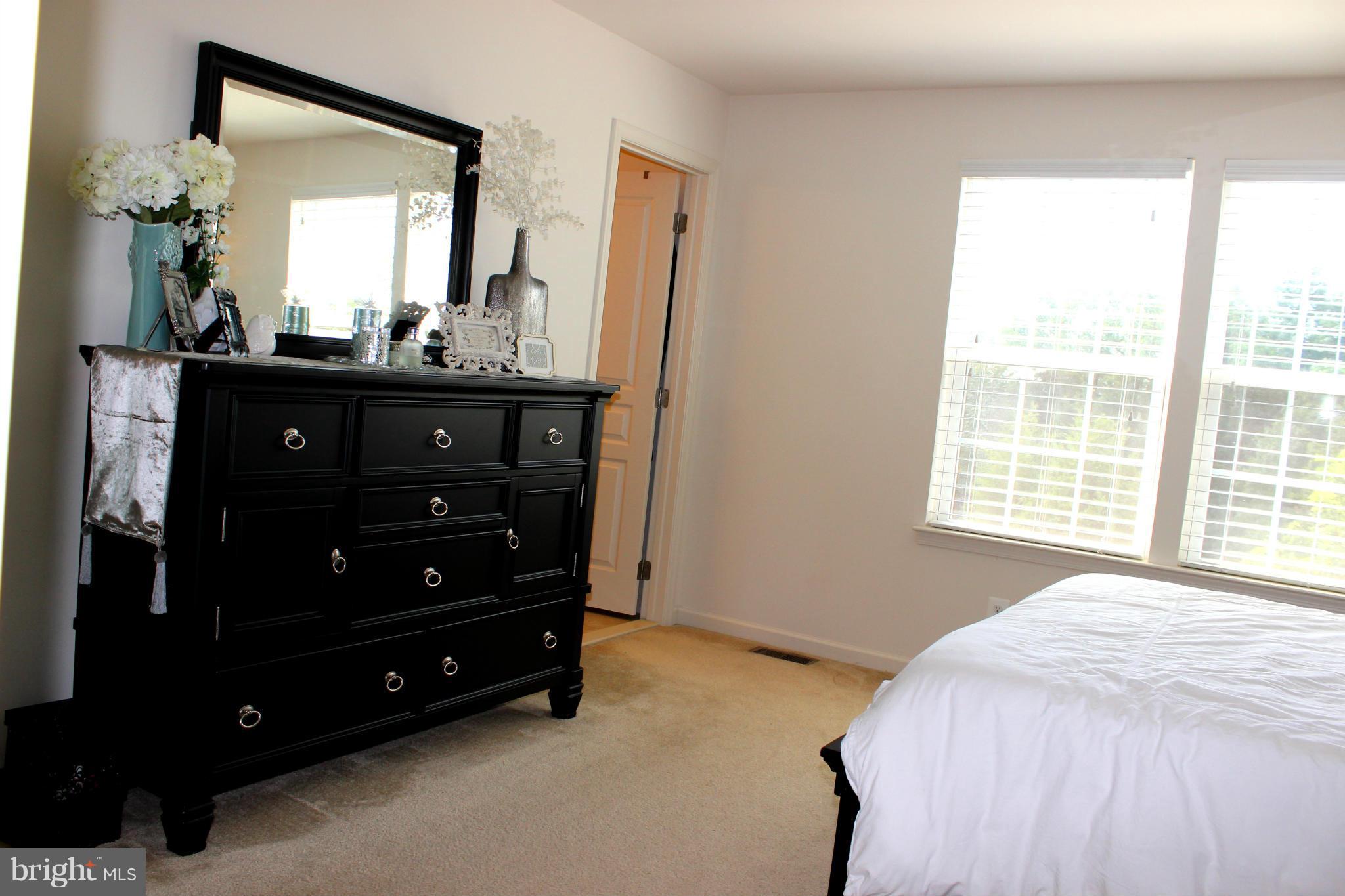 HERITAGE CROSSING - Residential Lease