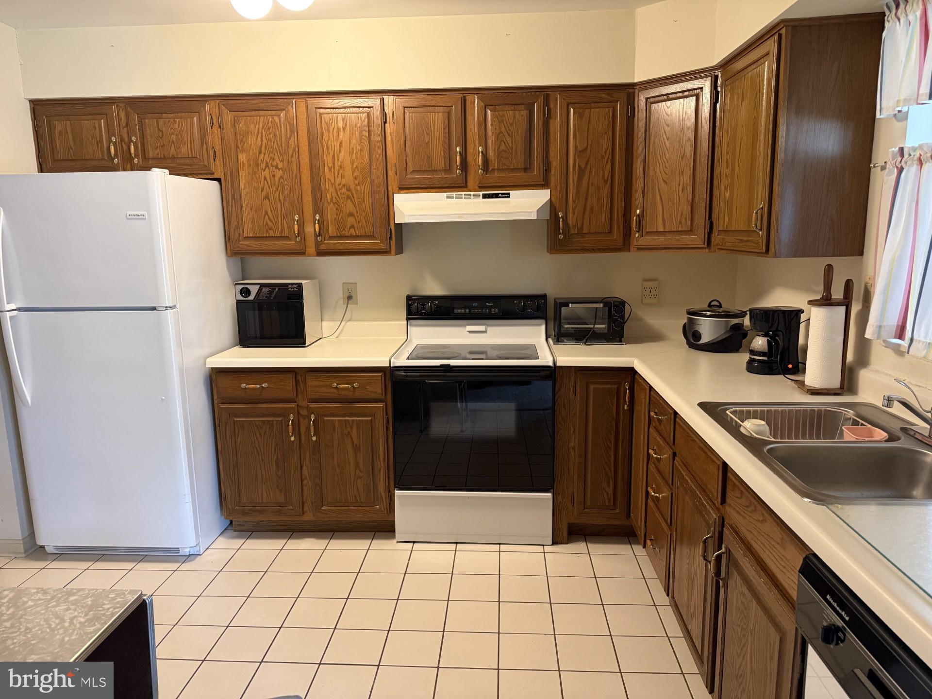WESTWOOD VILLAGE - Residential