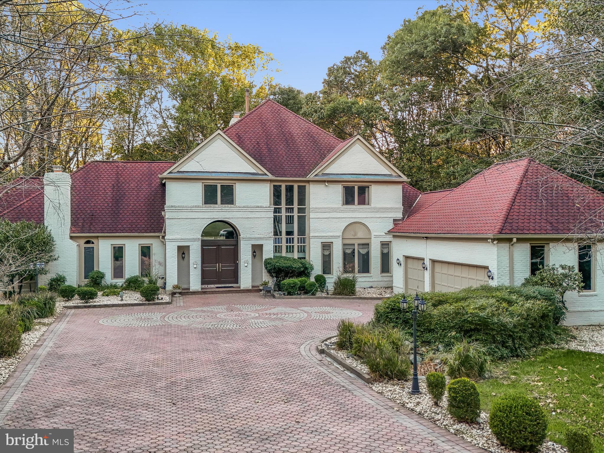 1 LAKE POTOMAC COURT