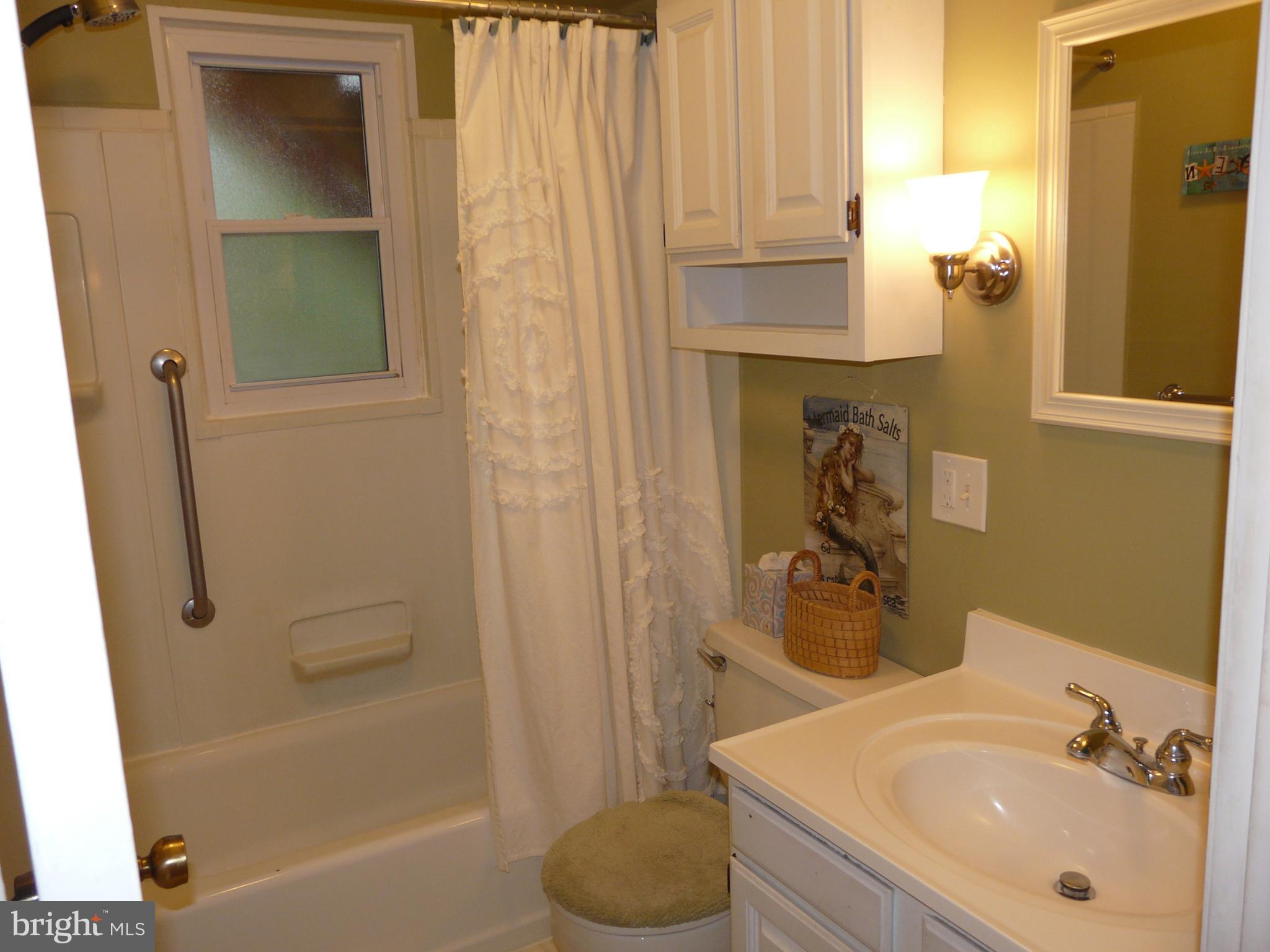 HAZELWOOD FARMS - Residential